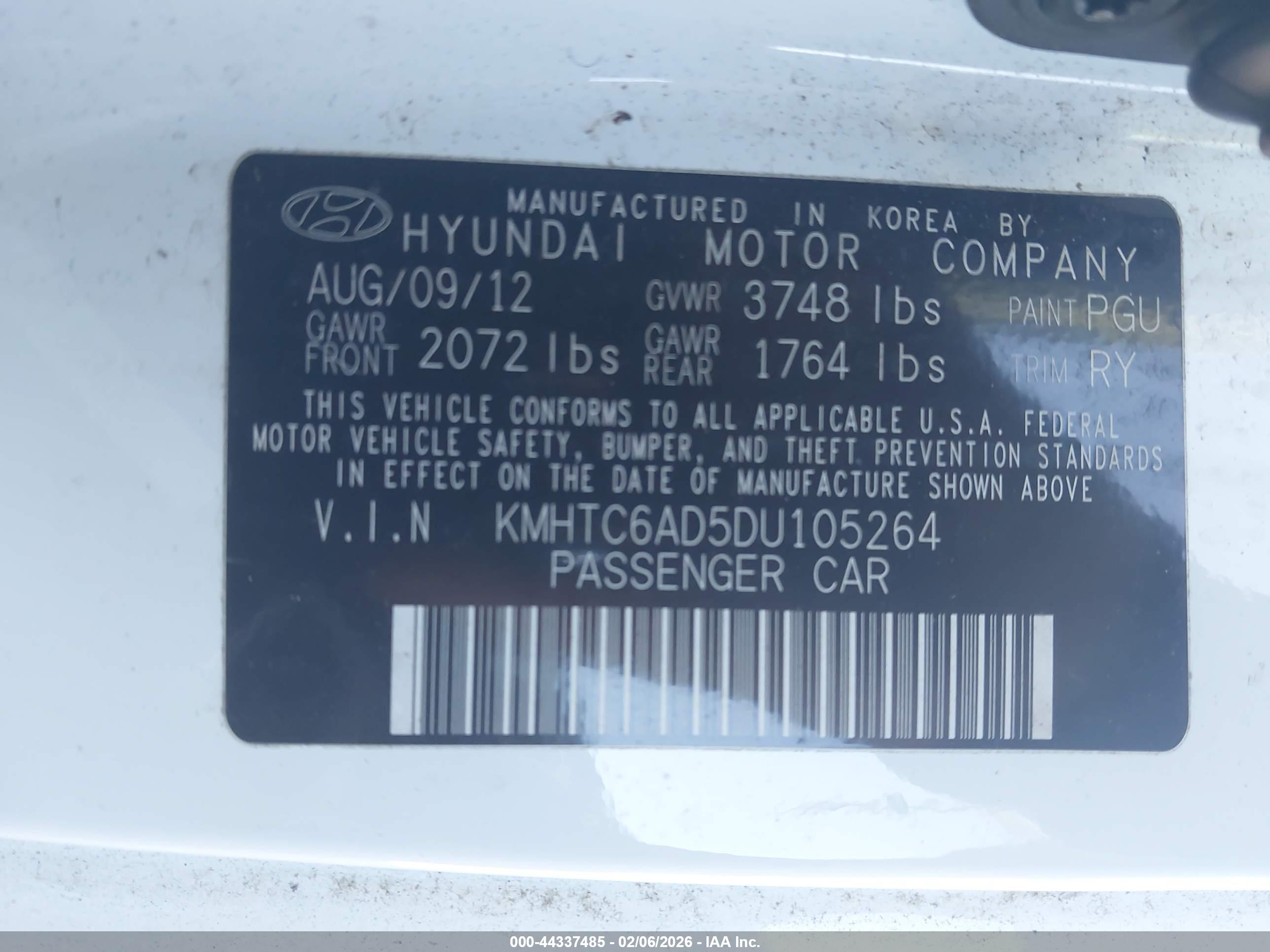 HYUNDAI VELOSTER image 9