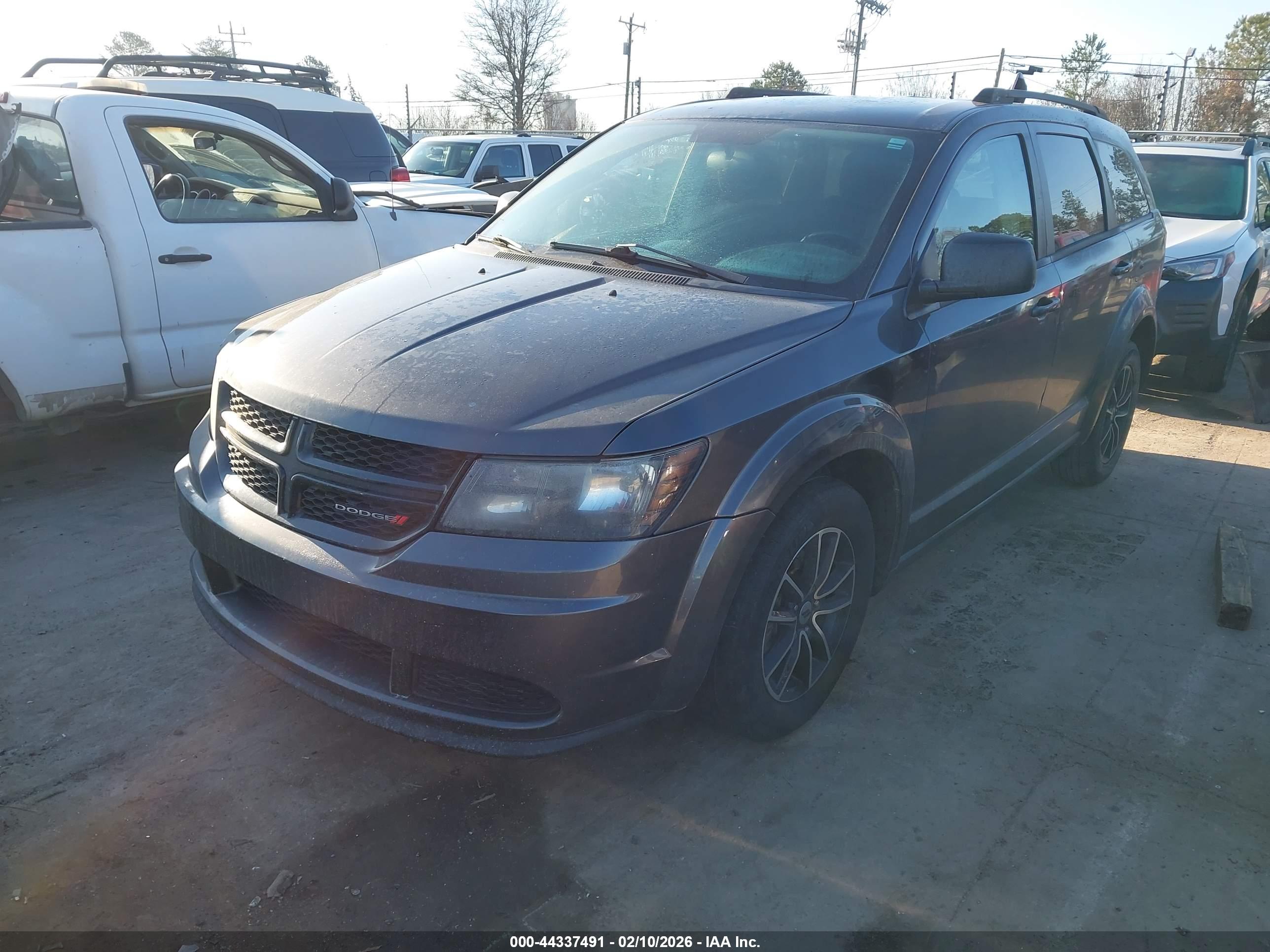 DODGE JOURNEY image 2