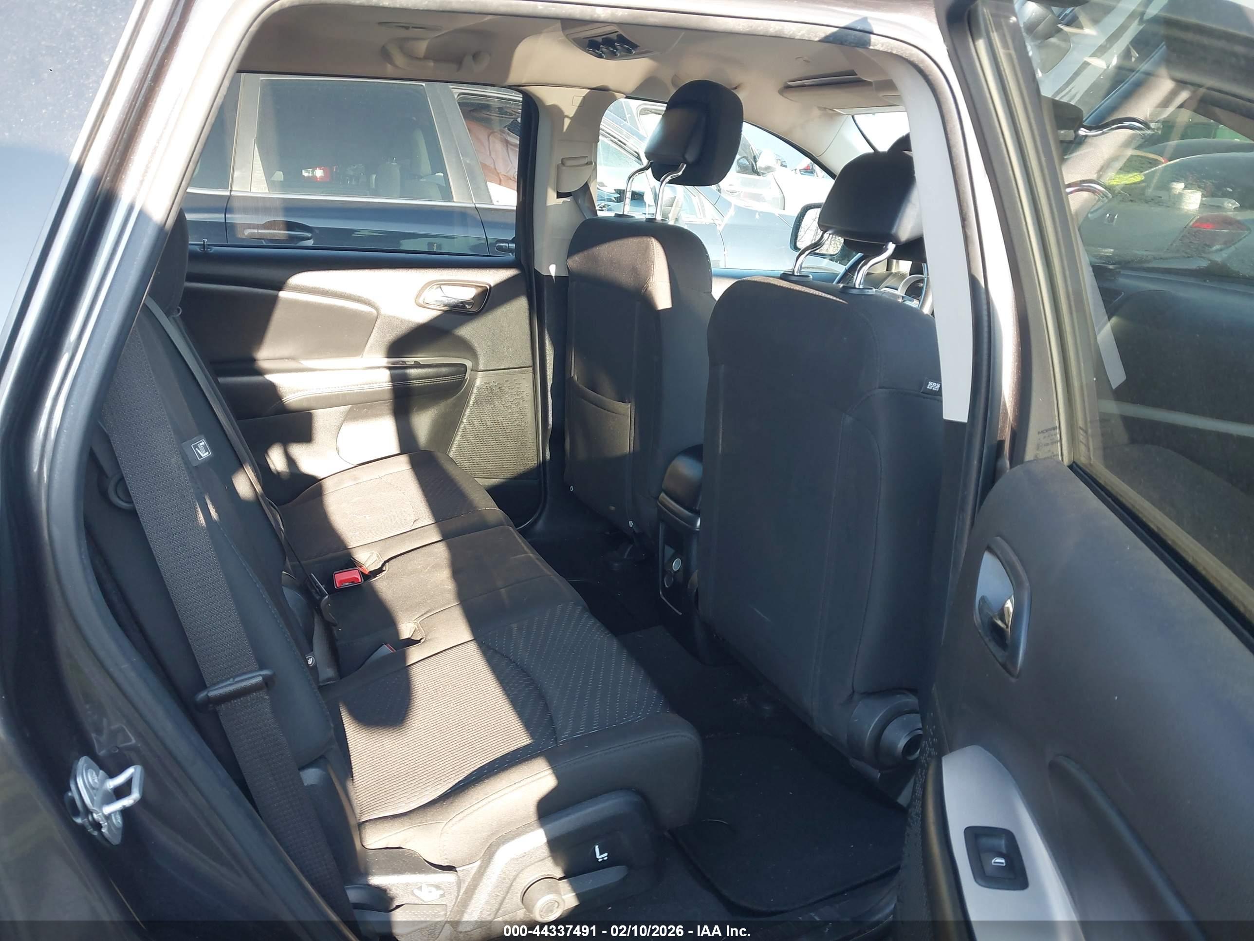 DODGE JOURNEY image 8