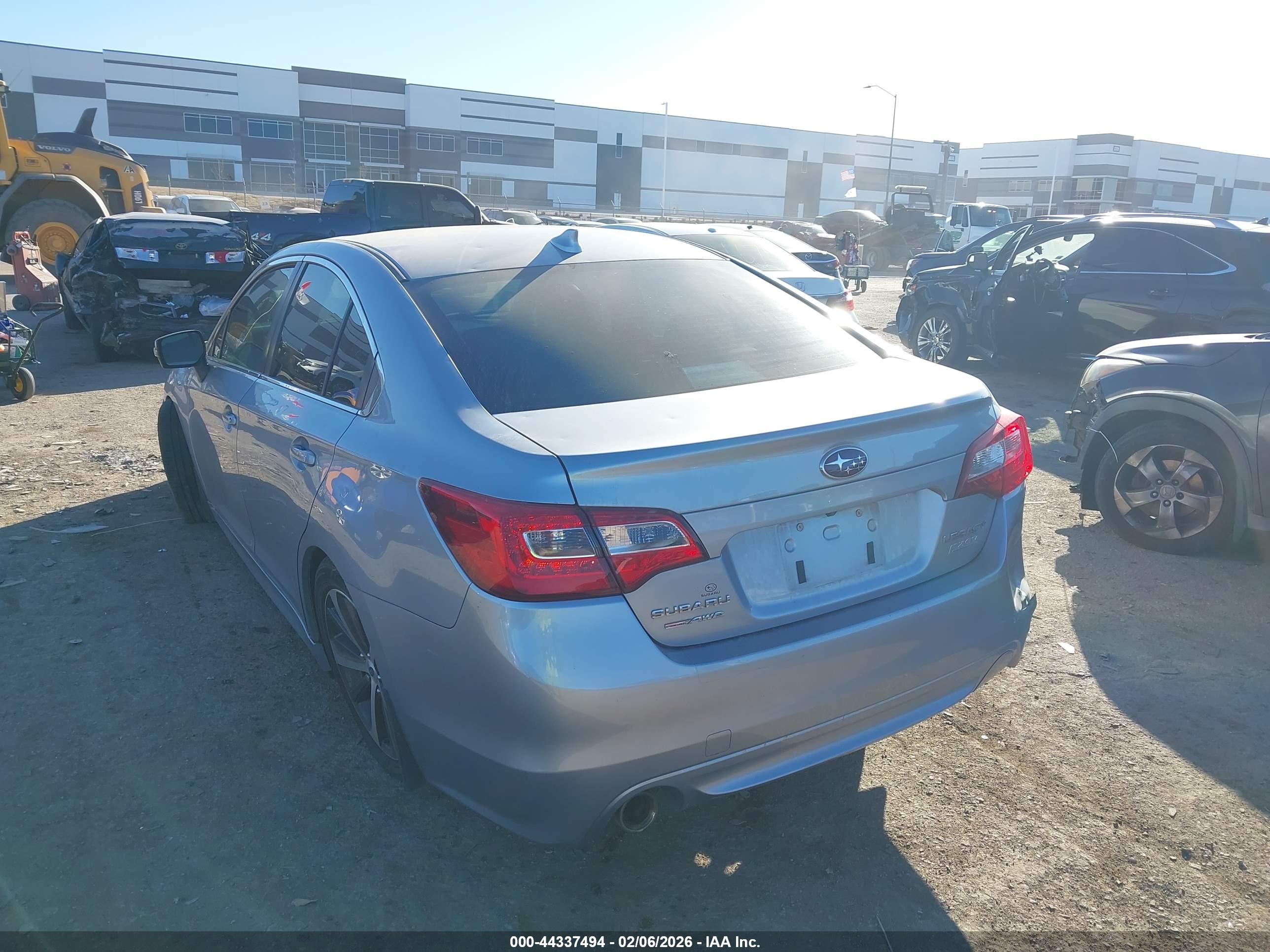 SUBARU LEGACY image 3