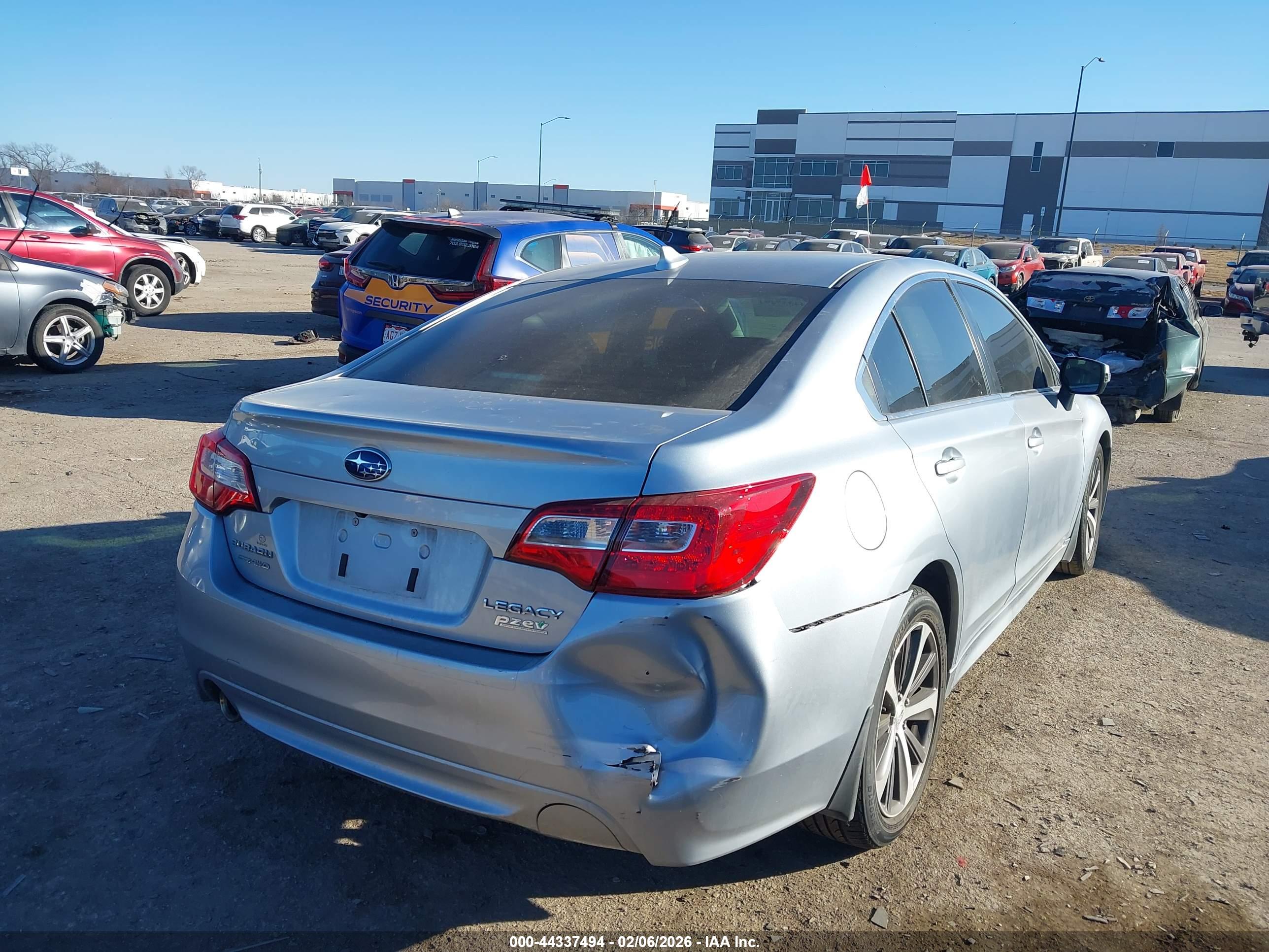 SUBARU LEGACY image 4