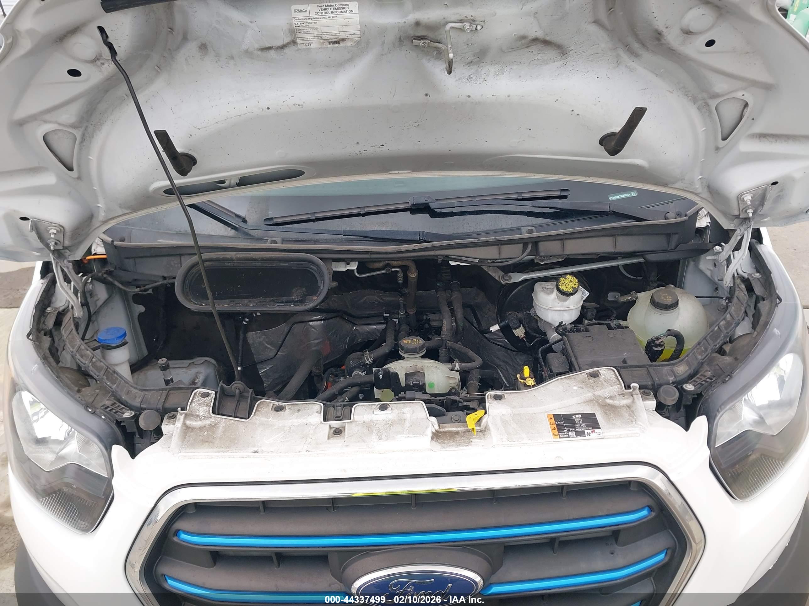 FORD E-TRANSIT-350 image 10