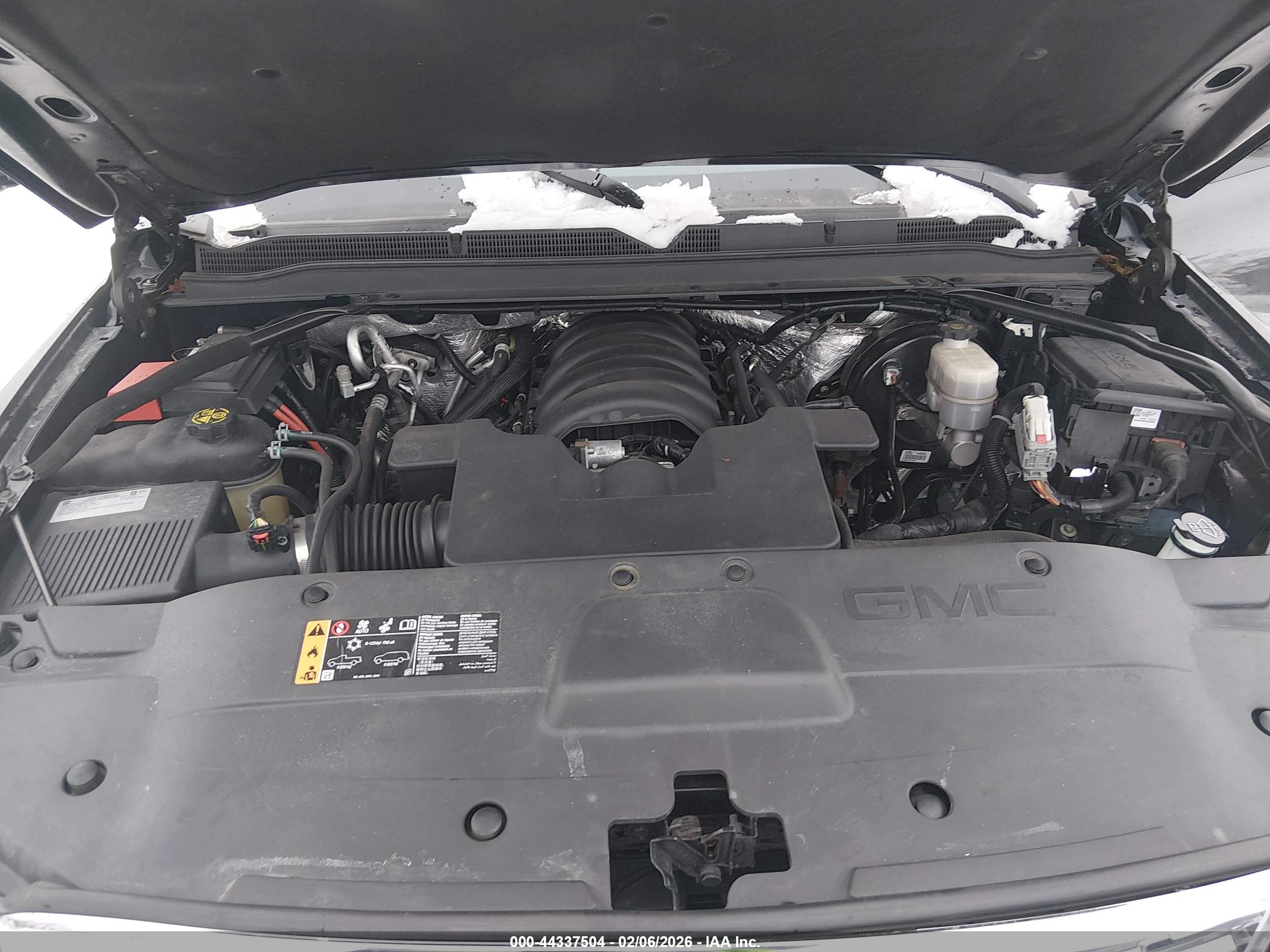 GMC YUKON image 10