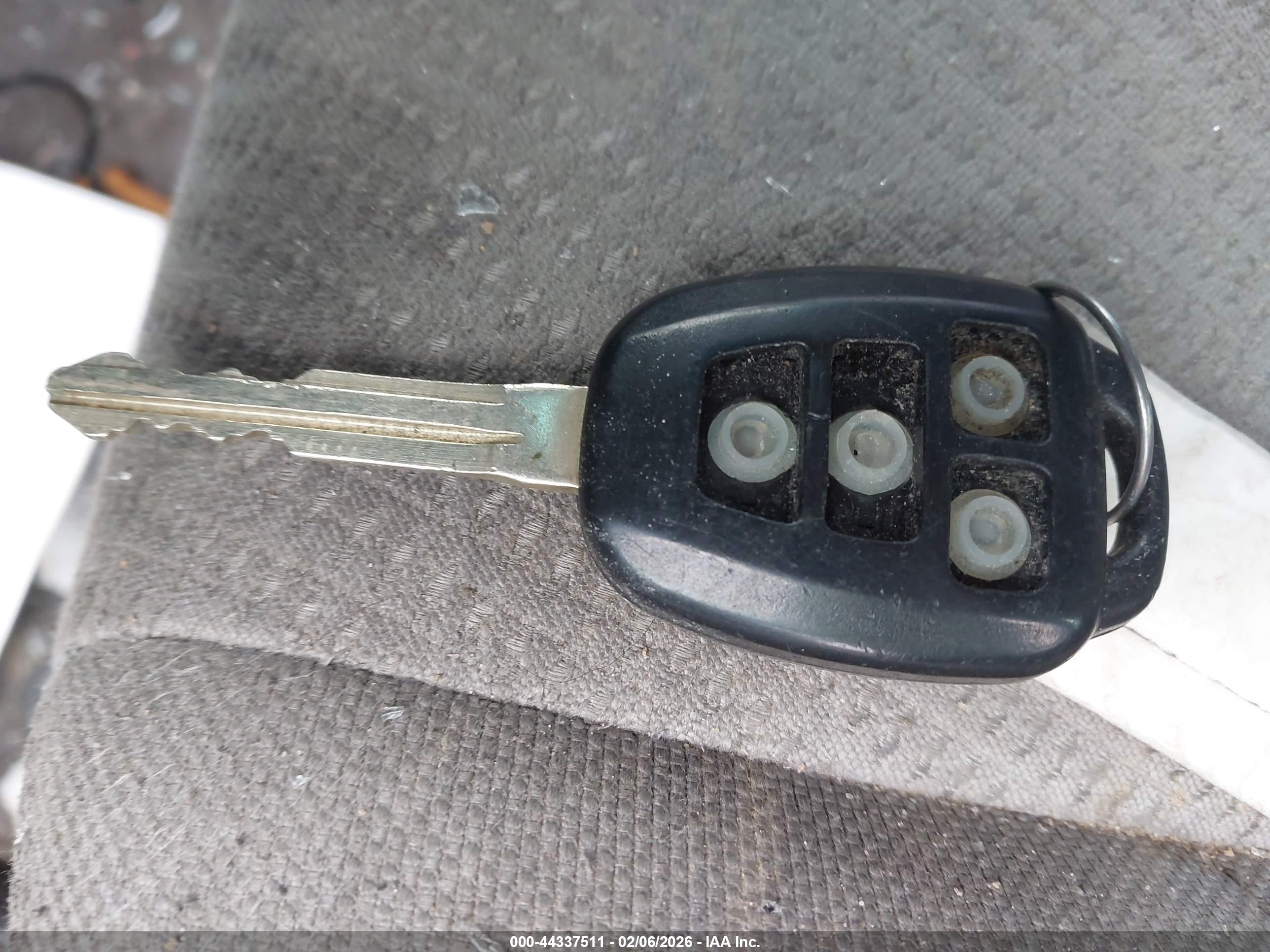 TOYOTA CAMRY image 11