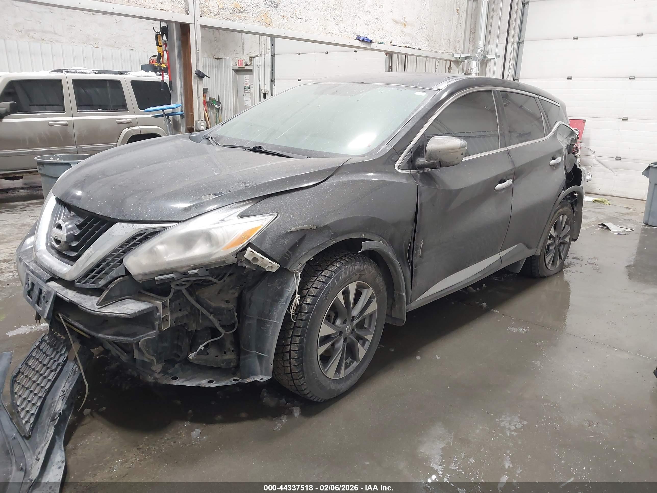 NISSAN MURANO image 2