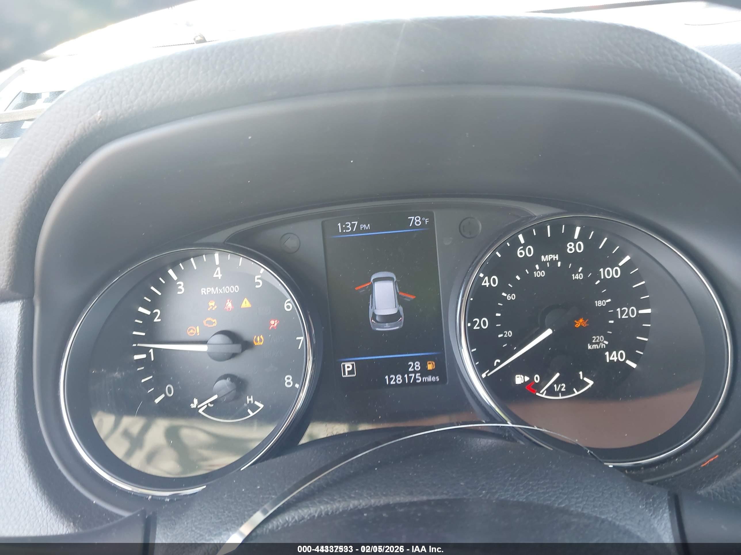 NISSAN ROGUE image 7