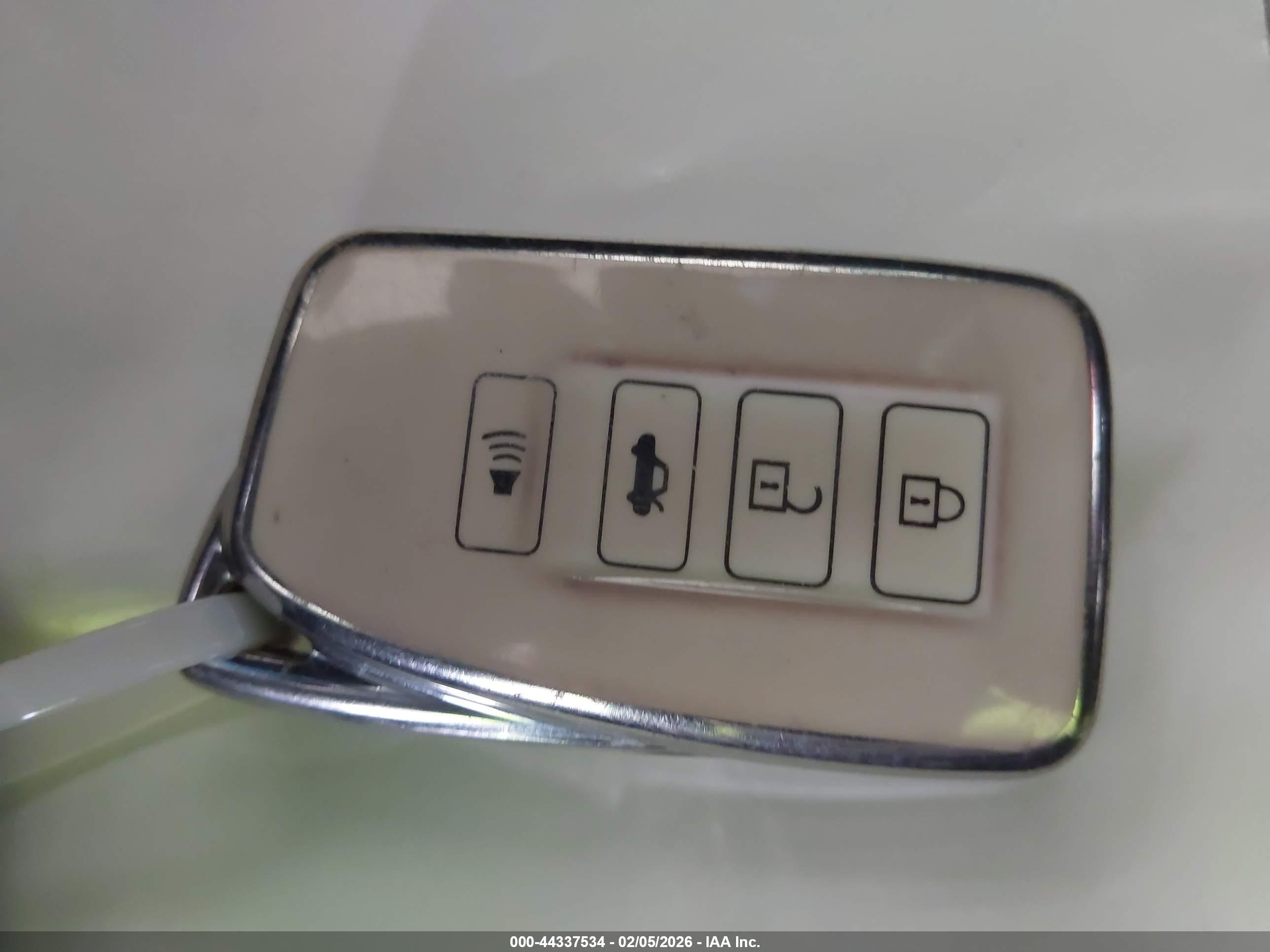 LEXUS GS image 11