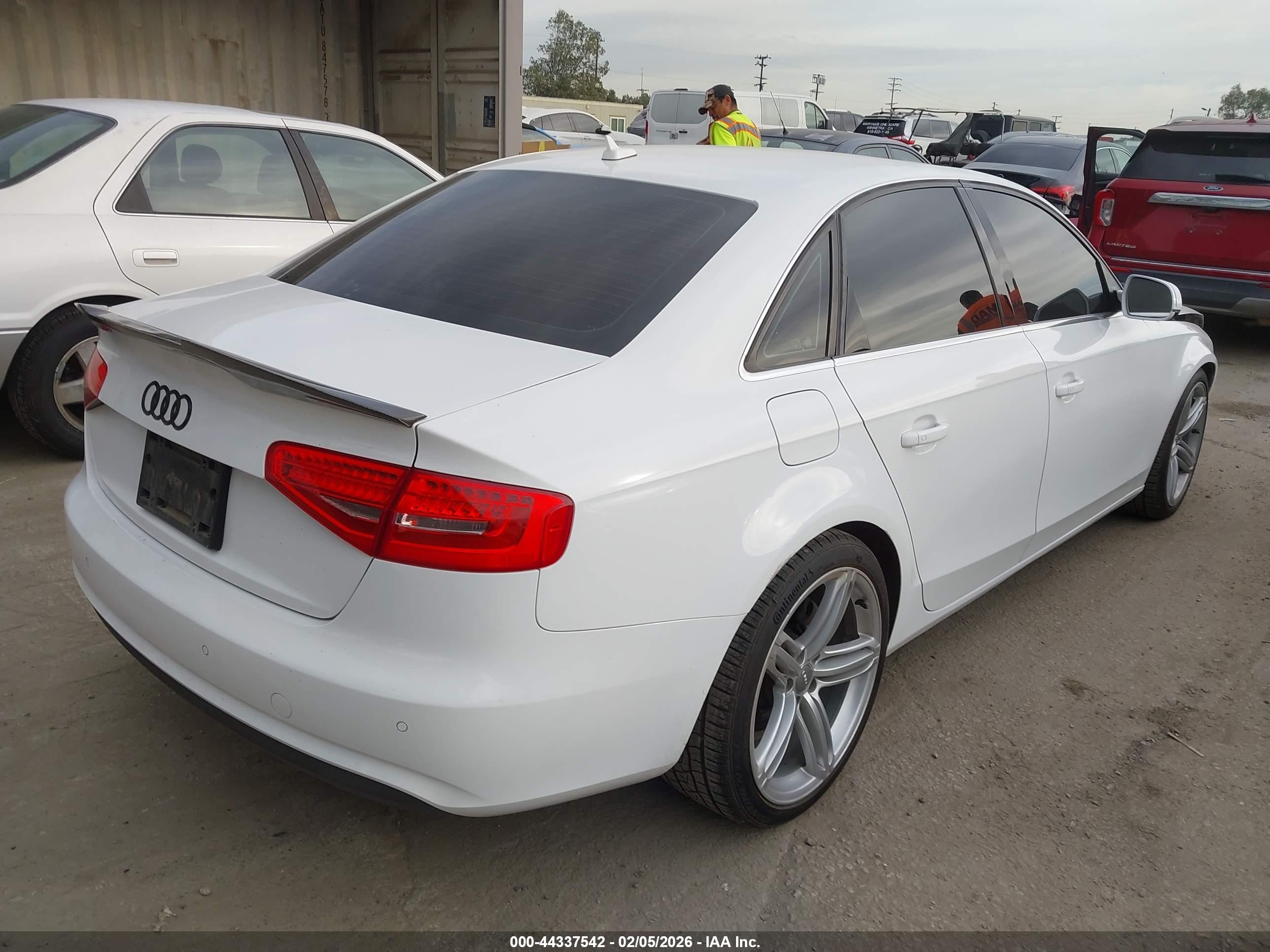AUDI A4 image 4