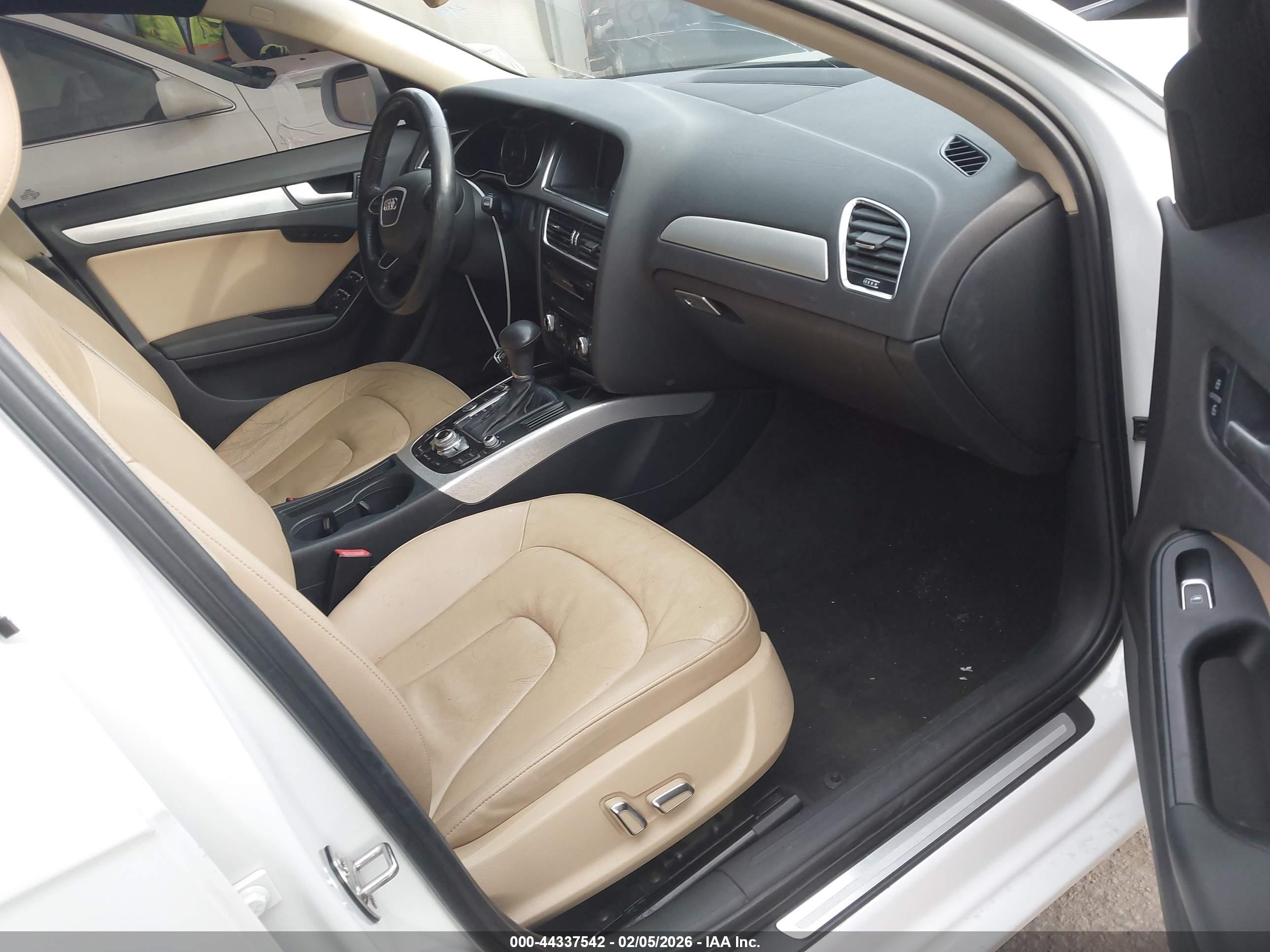 AUDI A4 image 5