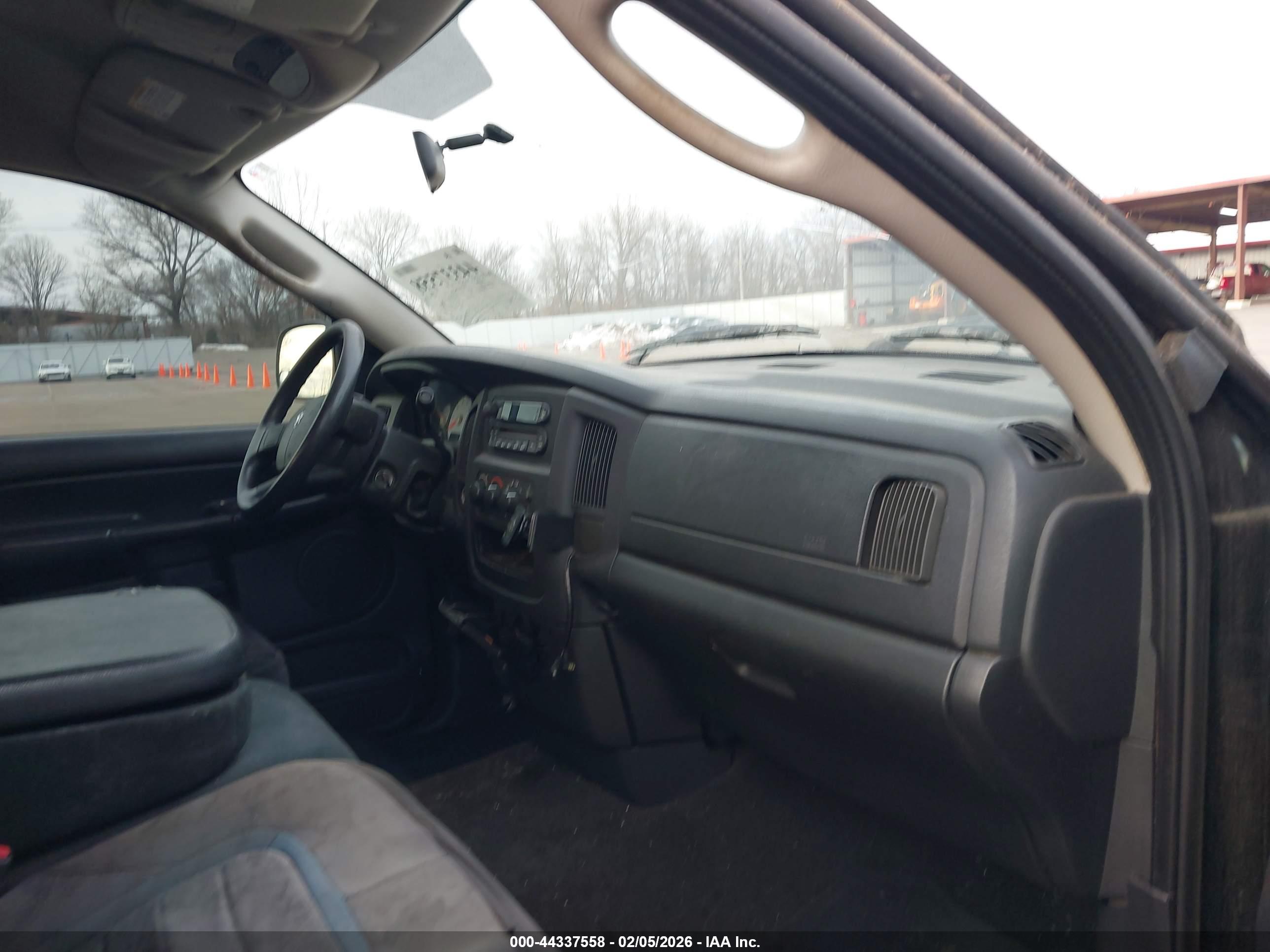 DODGE RAM image 5