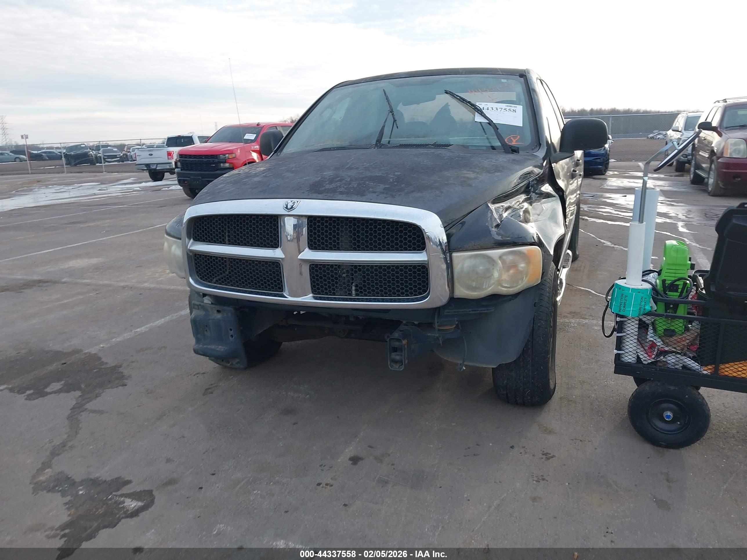 DODGE RAM image 6