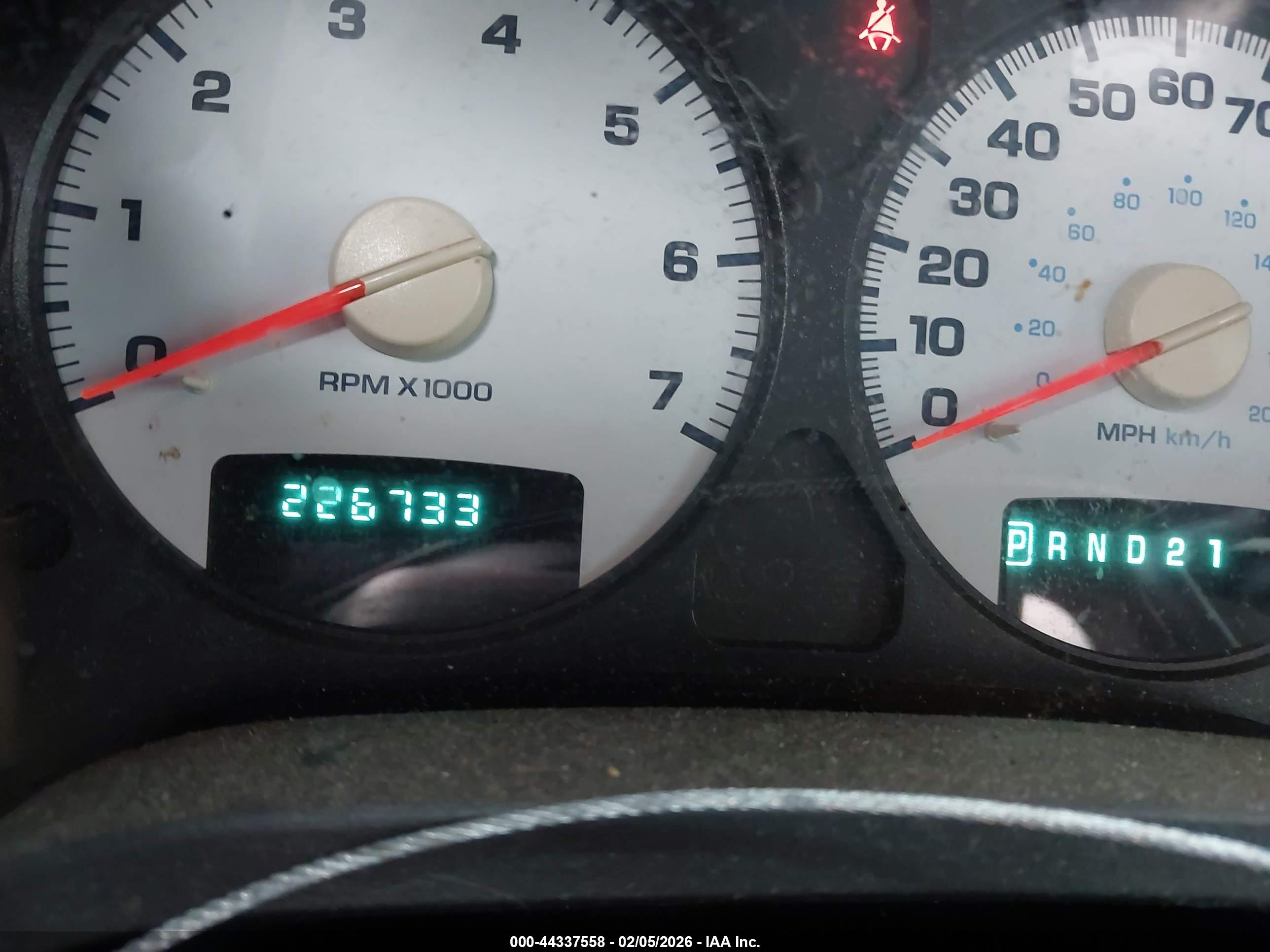 DODGE RAM image 7