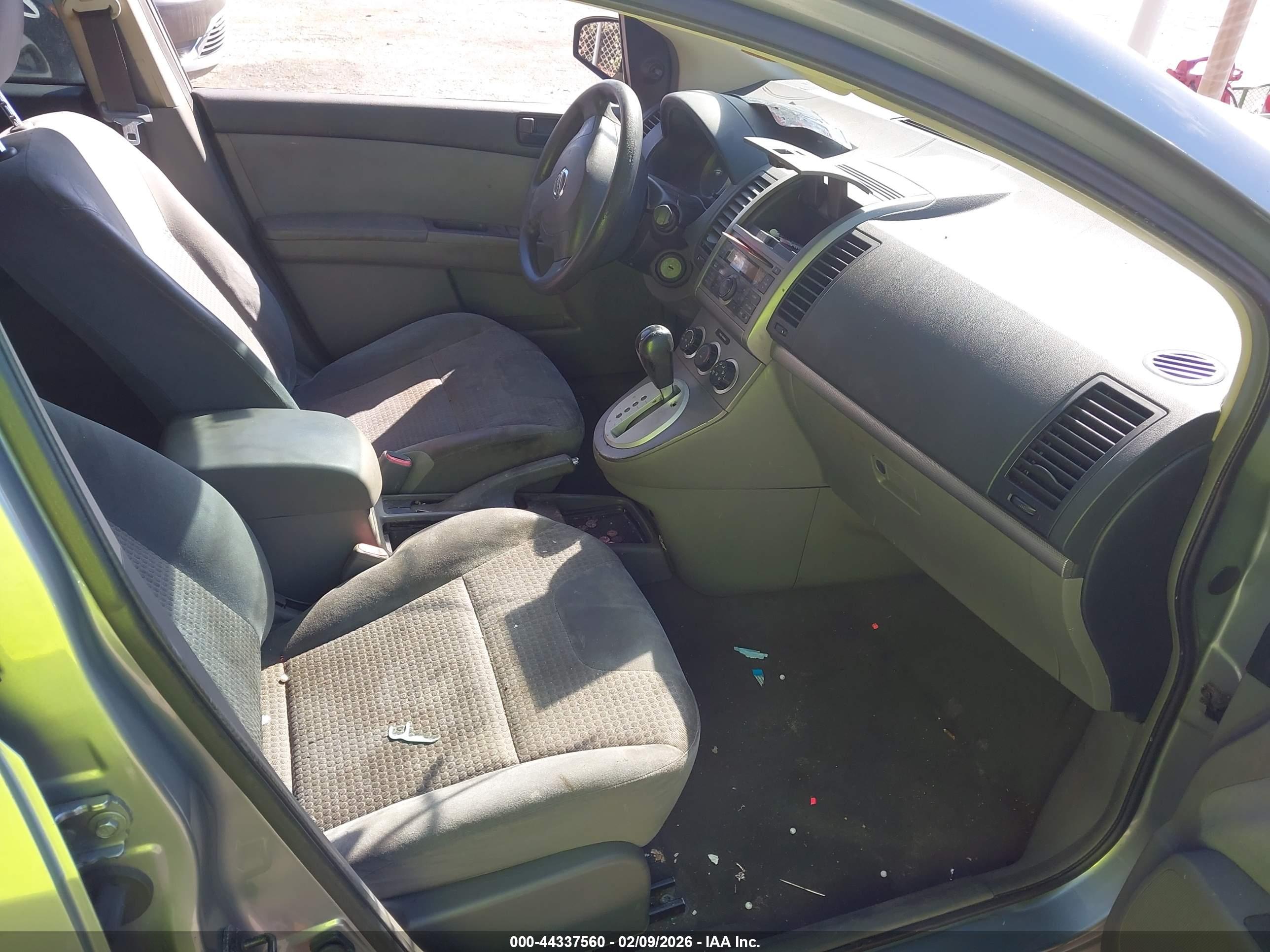 NISSAN SENTRA image 5