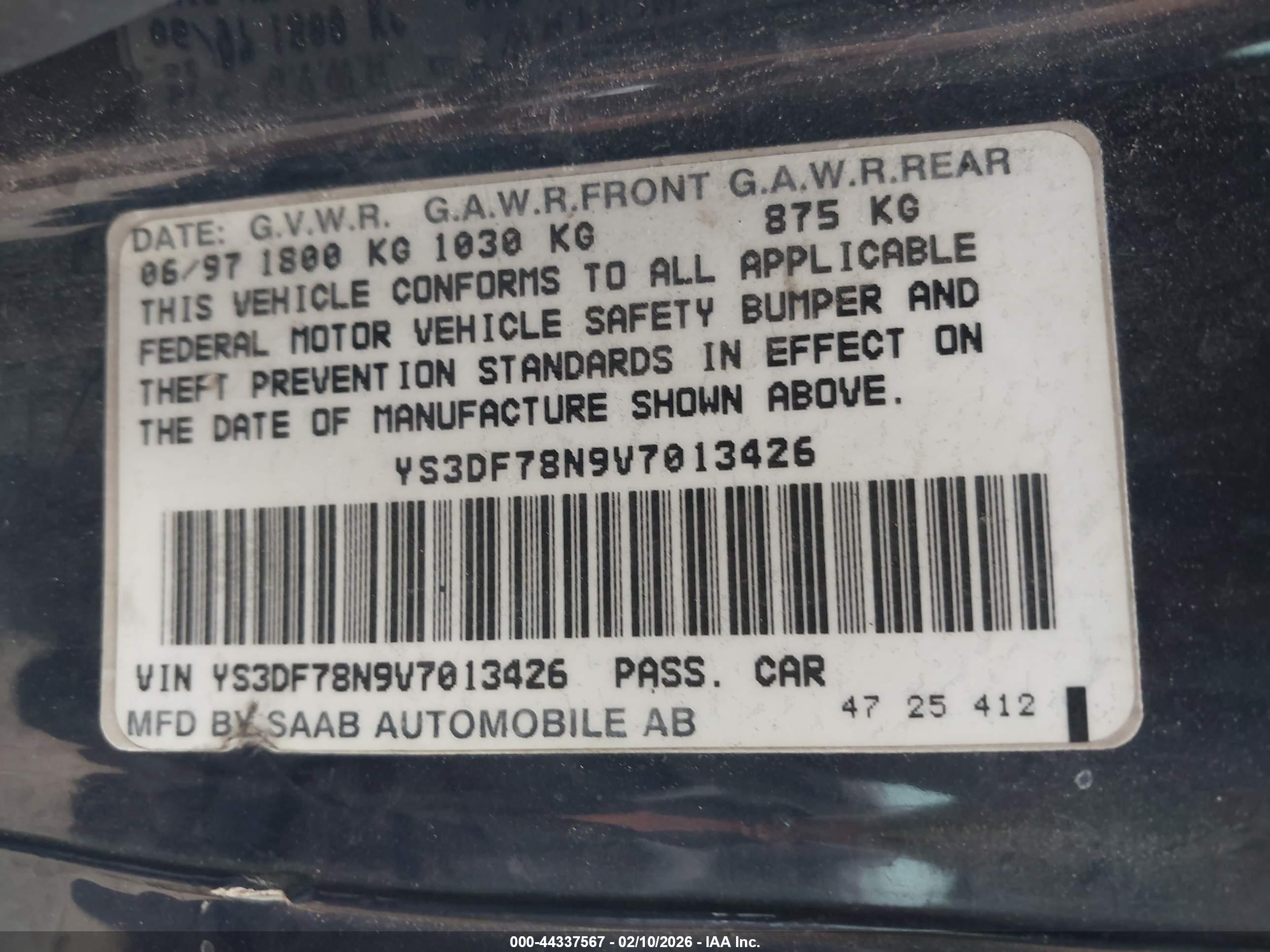 SAAB 900 image 9