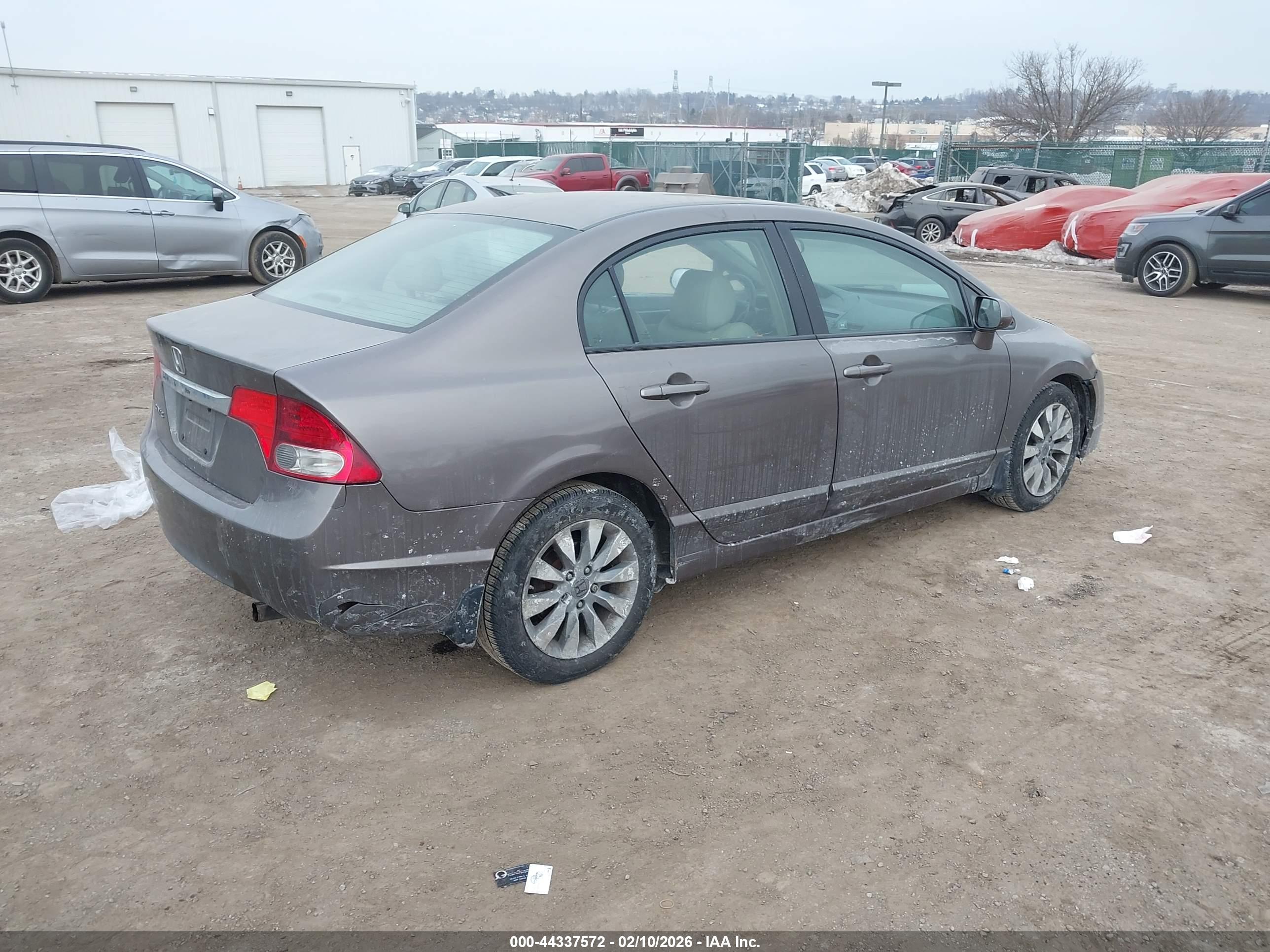 HONDA CIVIC image 4