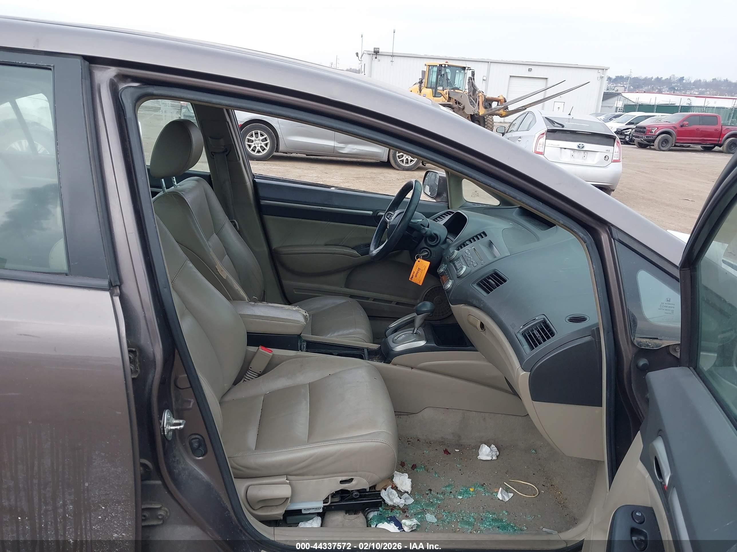 HONDA CIVIC image 5