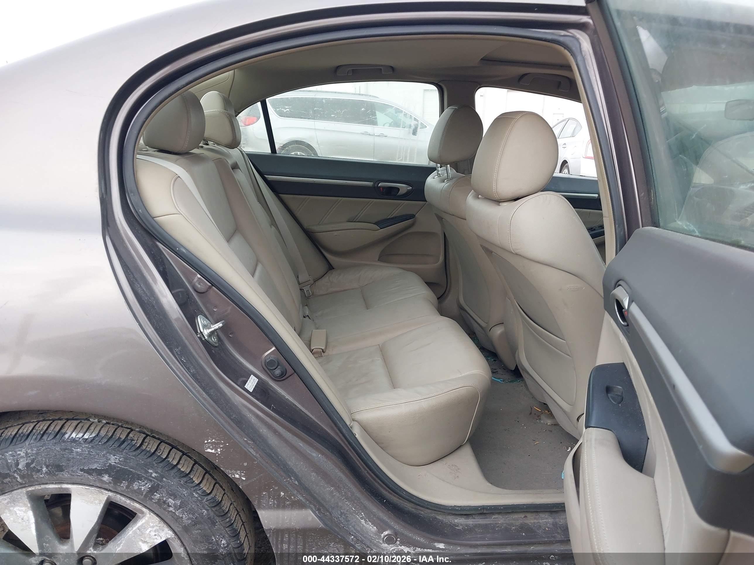 HONDA CIVIC image 8