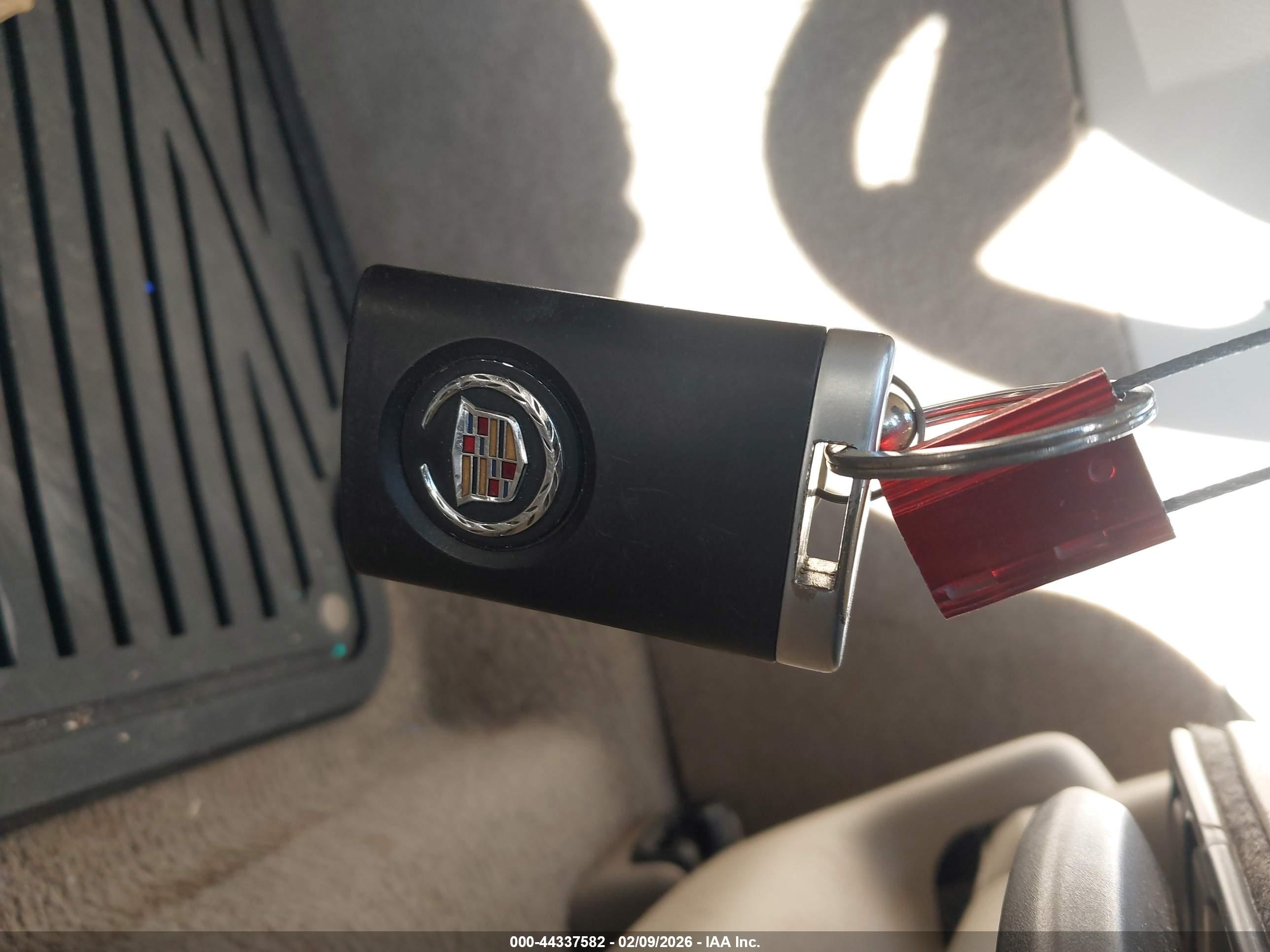 CADILLAC SRX image 11