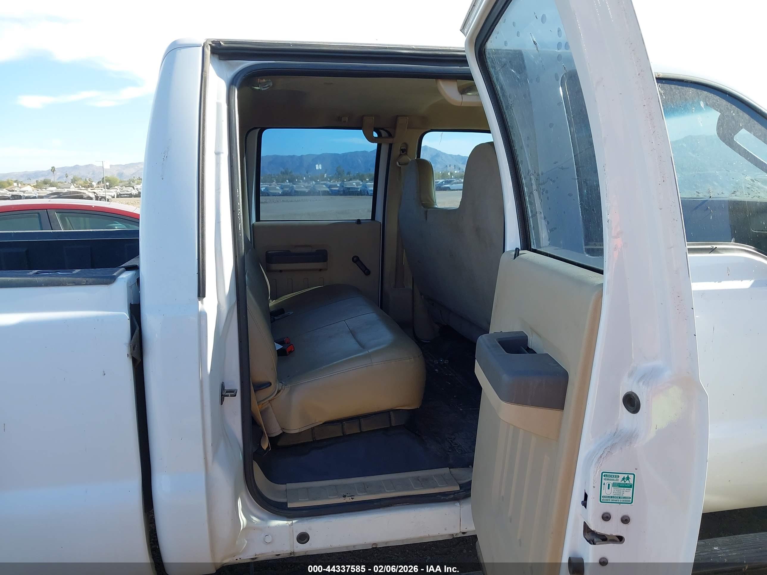 FORD F-250 image 8