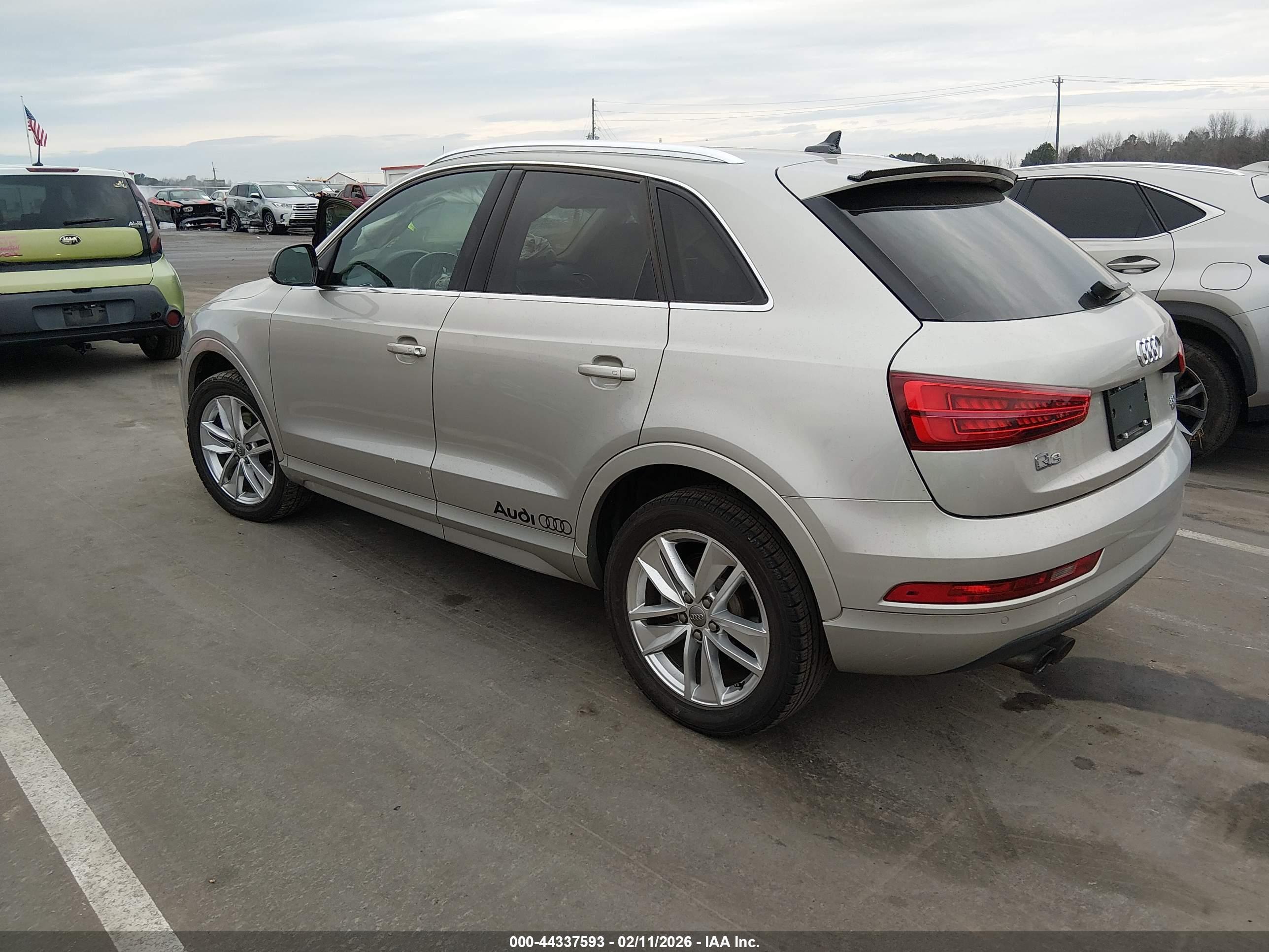 AUDI Q3 image 3