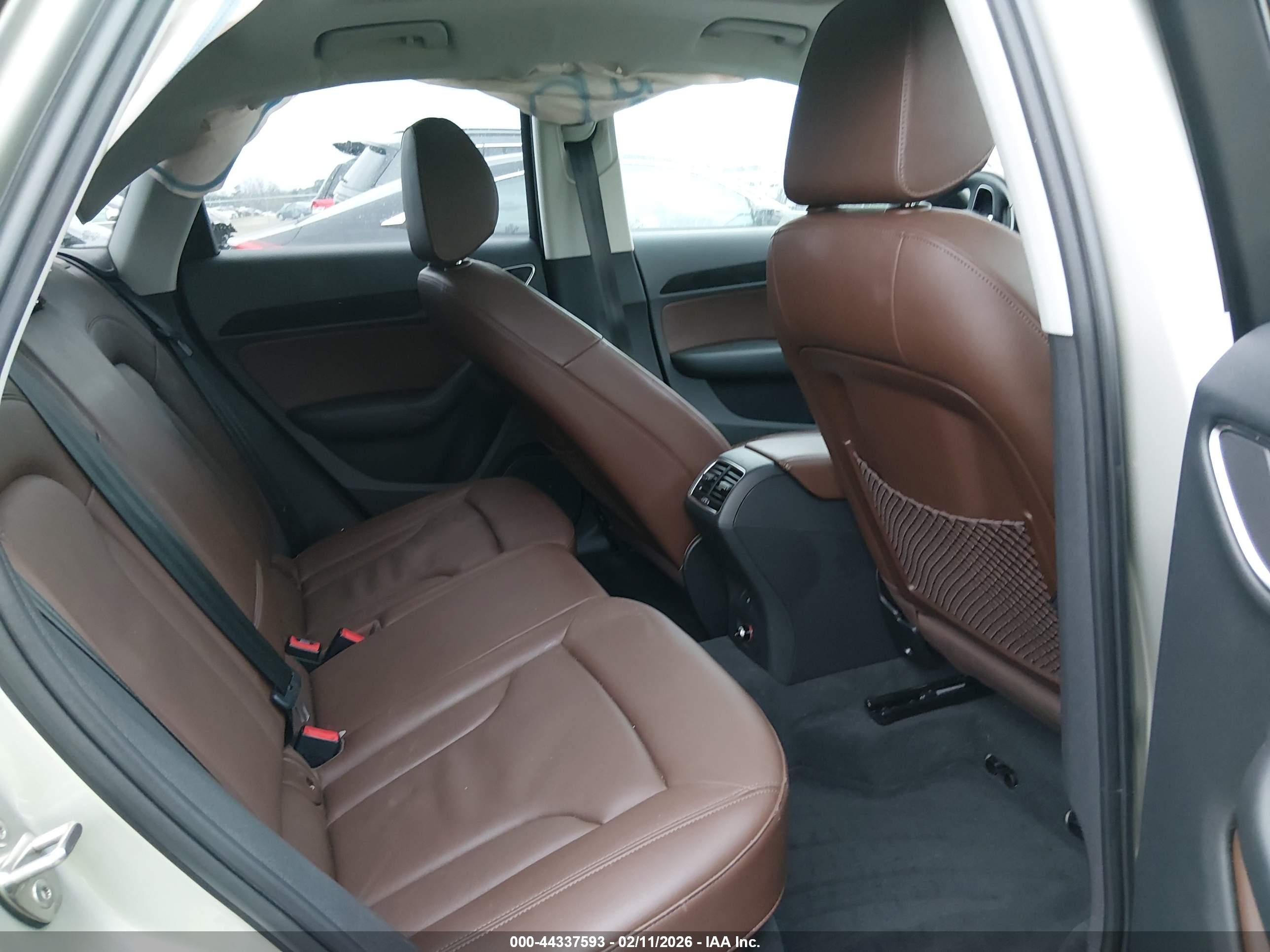 AUDI Q3 image 8