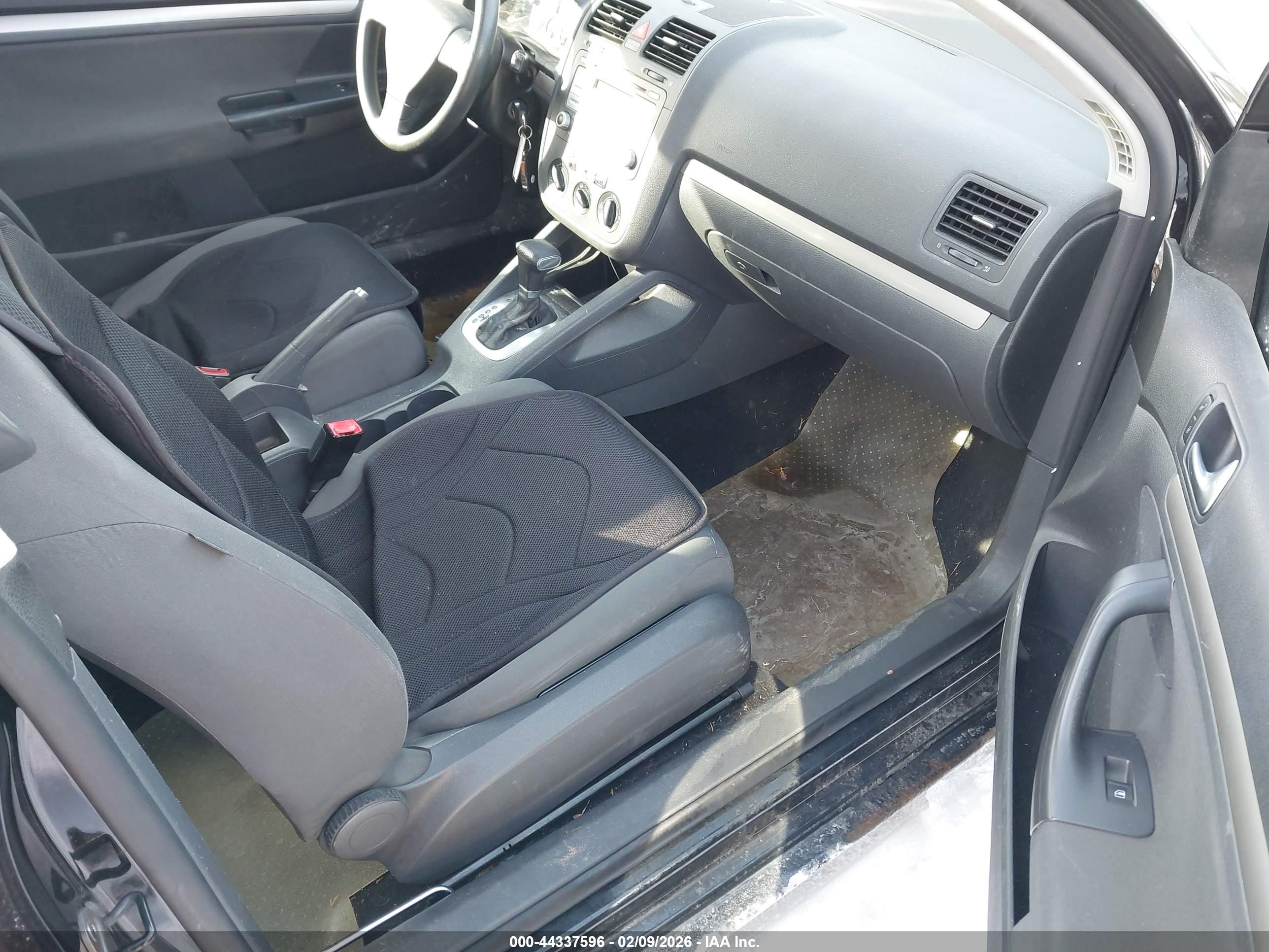 VOLKSWAGEN RABBIT image 5