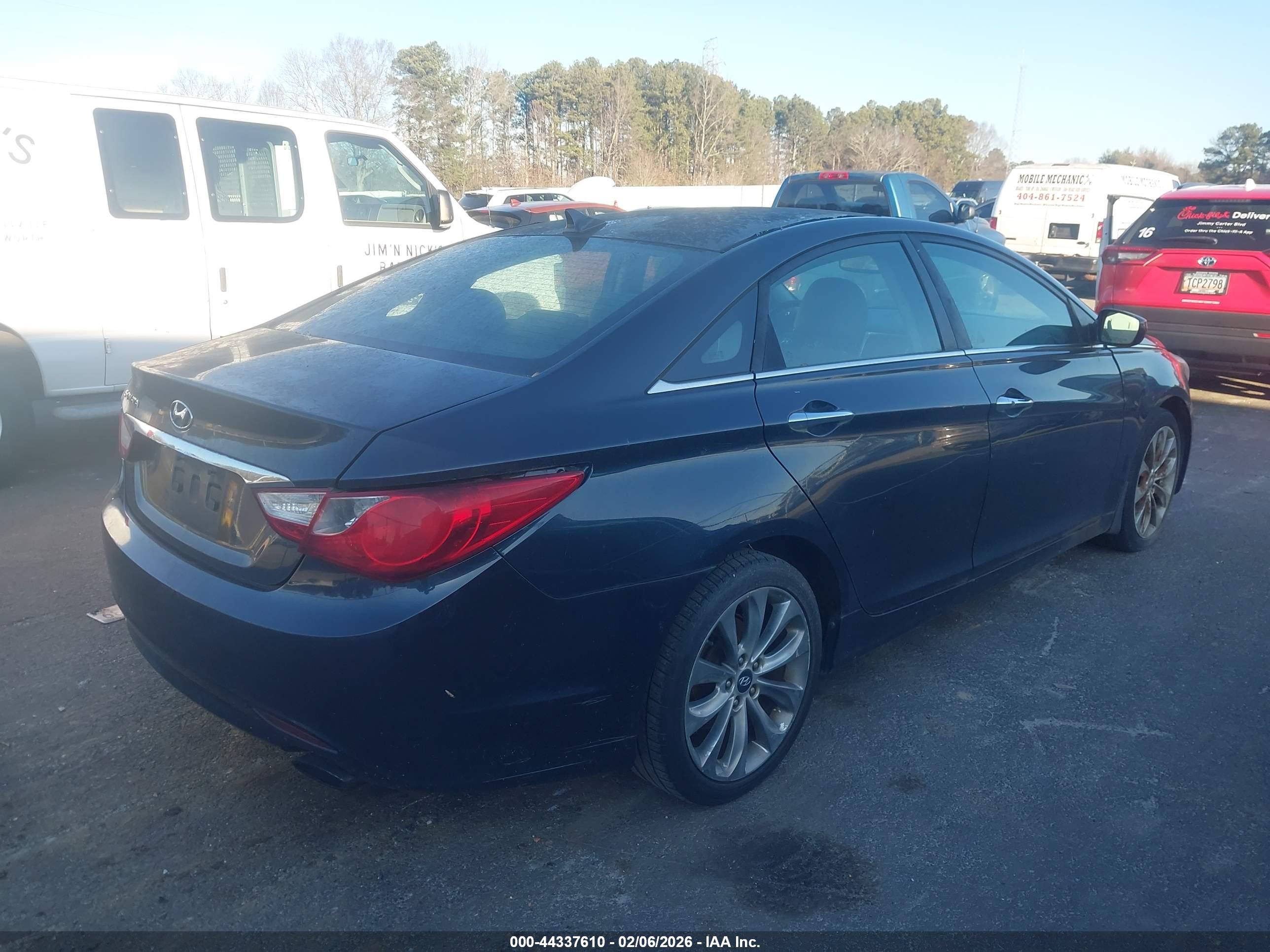 HYUNDAI SONATA image 4