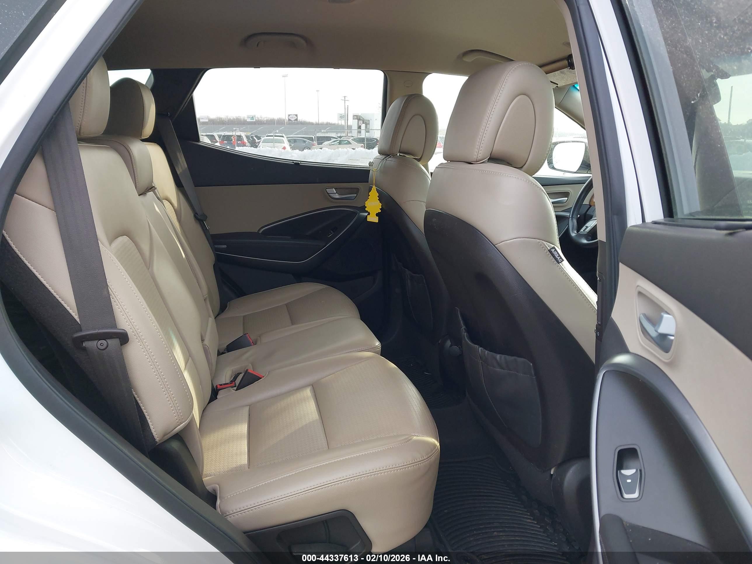 HYUNDAI SANTA image 8
