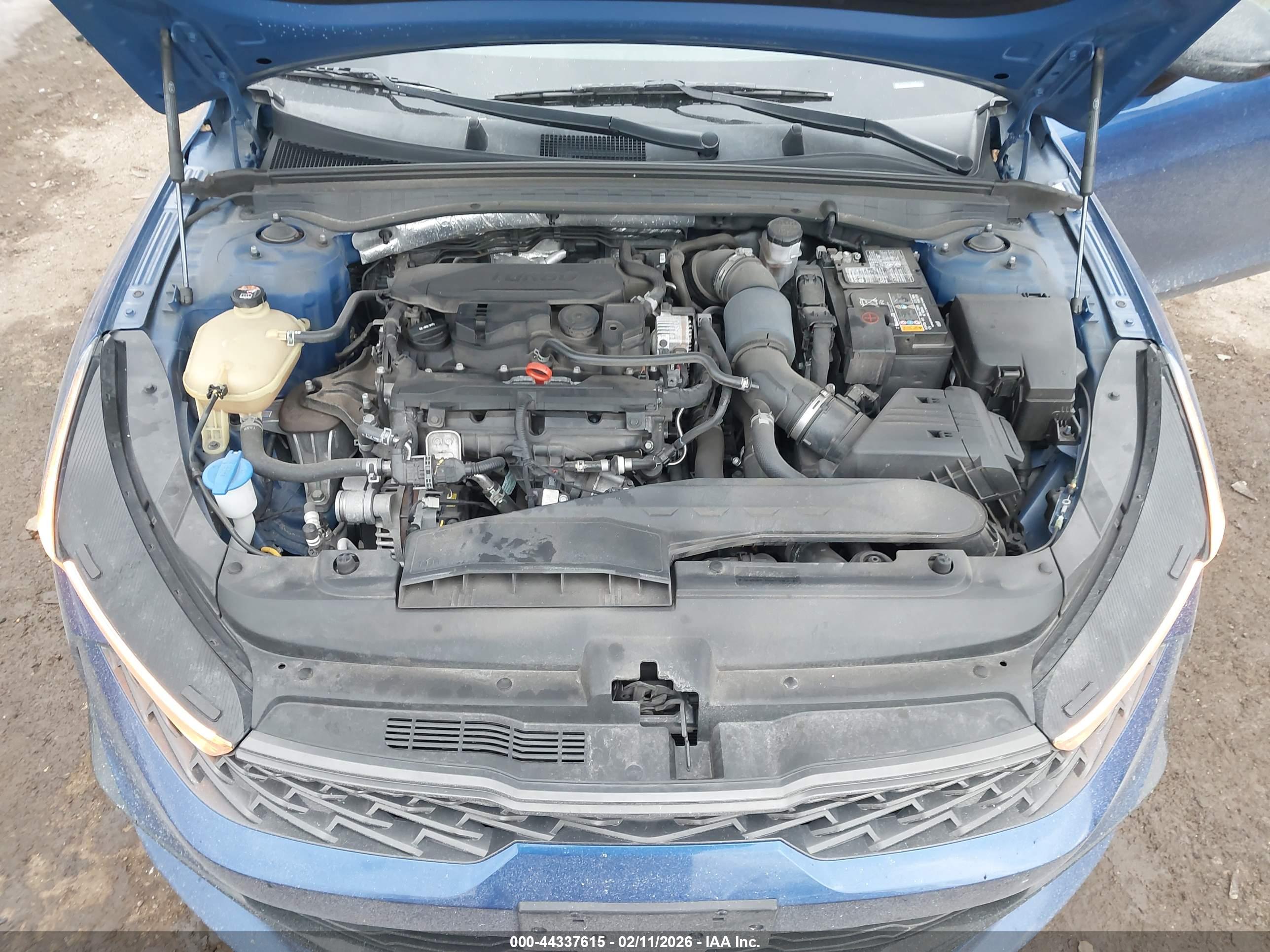 KIA K5 image 10