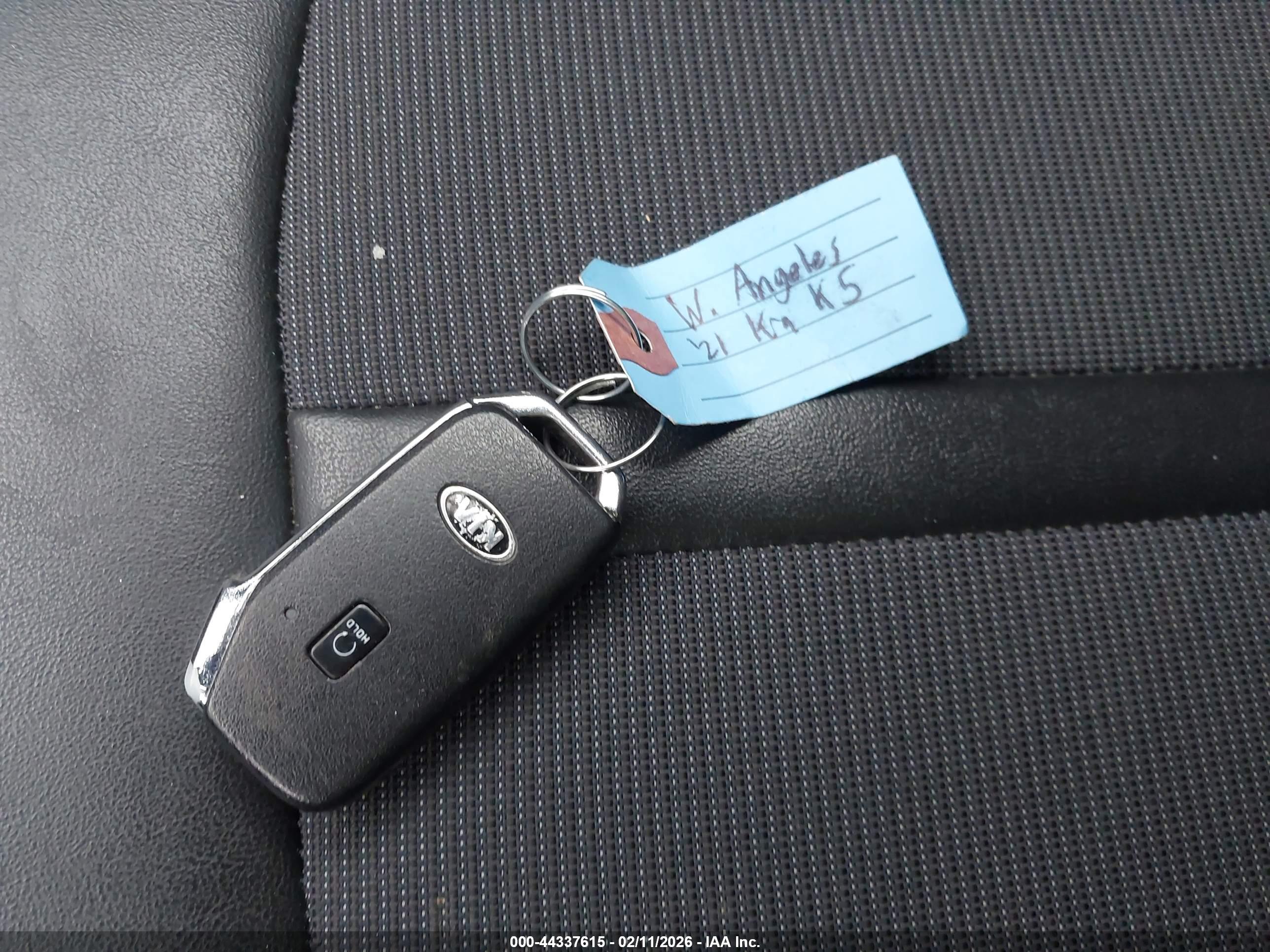 KIA K5 image 11