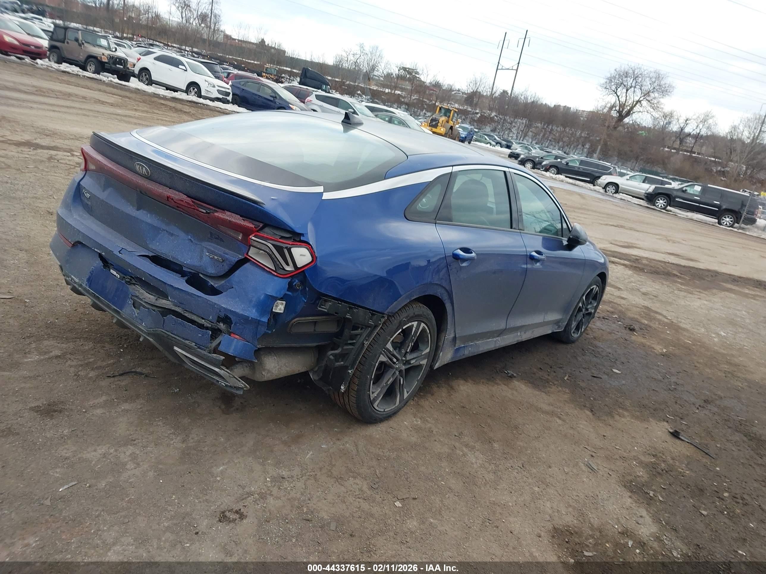 KIA K5 image 4