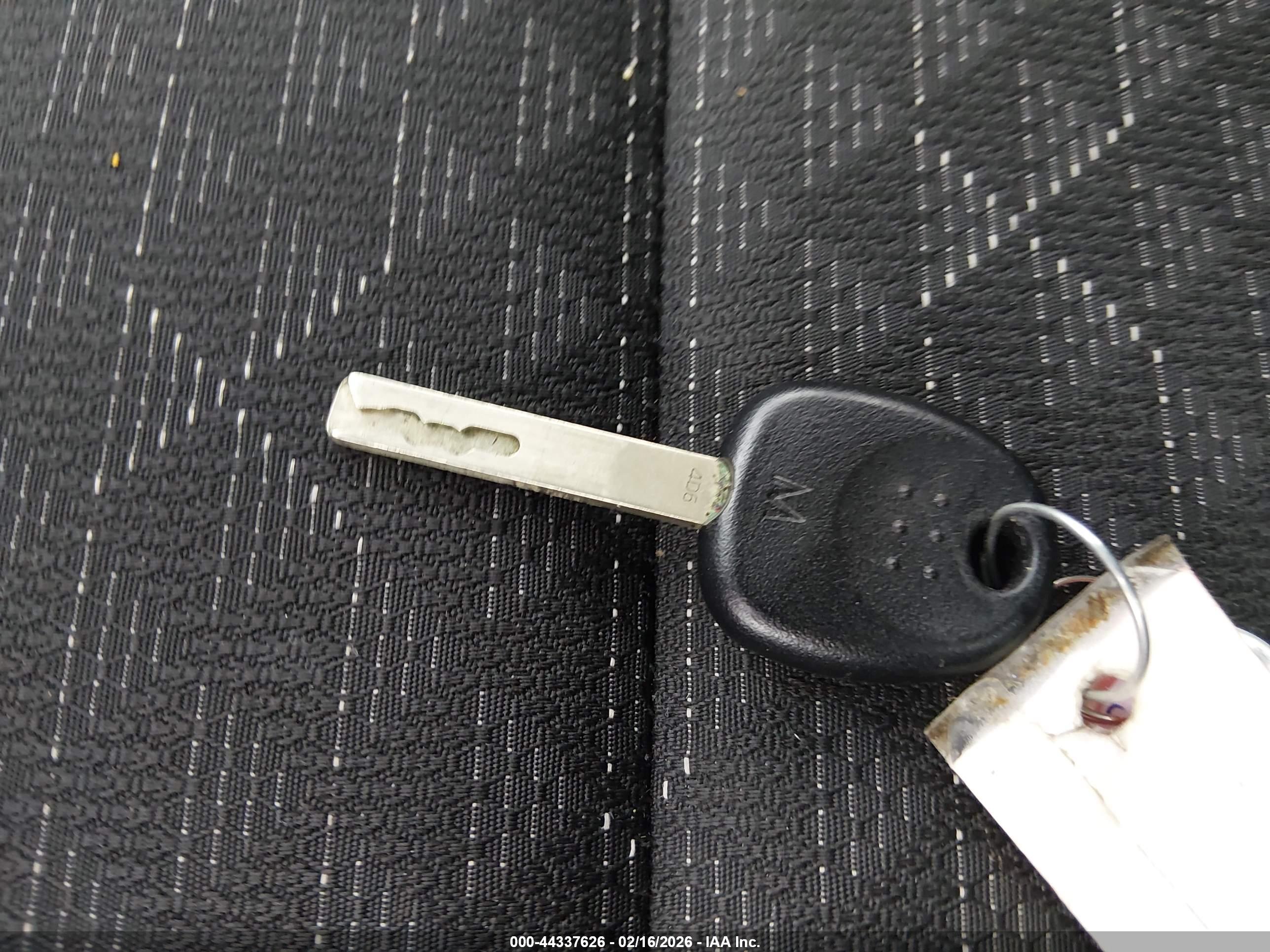 KIA RIO image 11