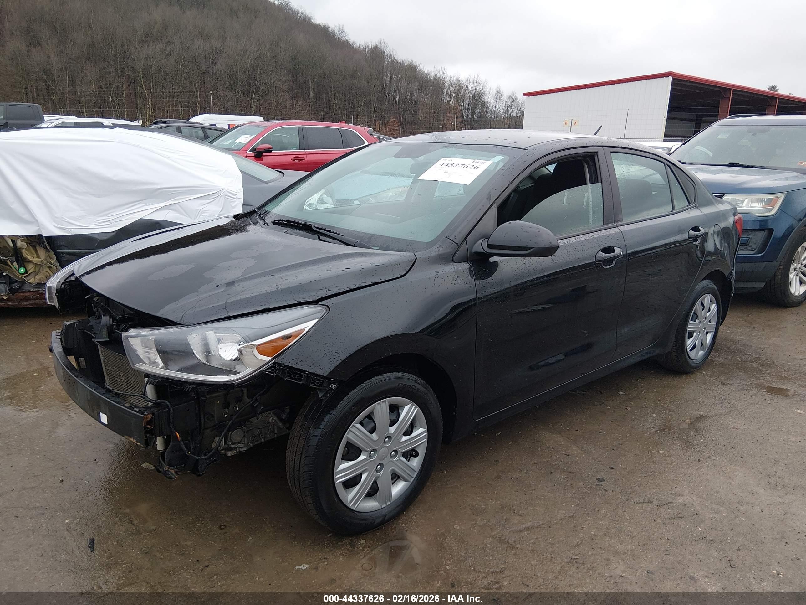 KIA RIO image 2