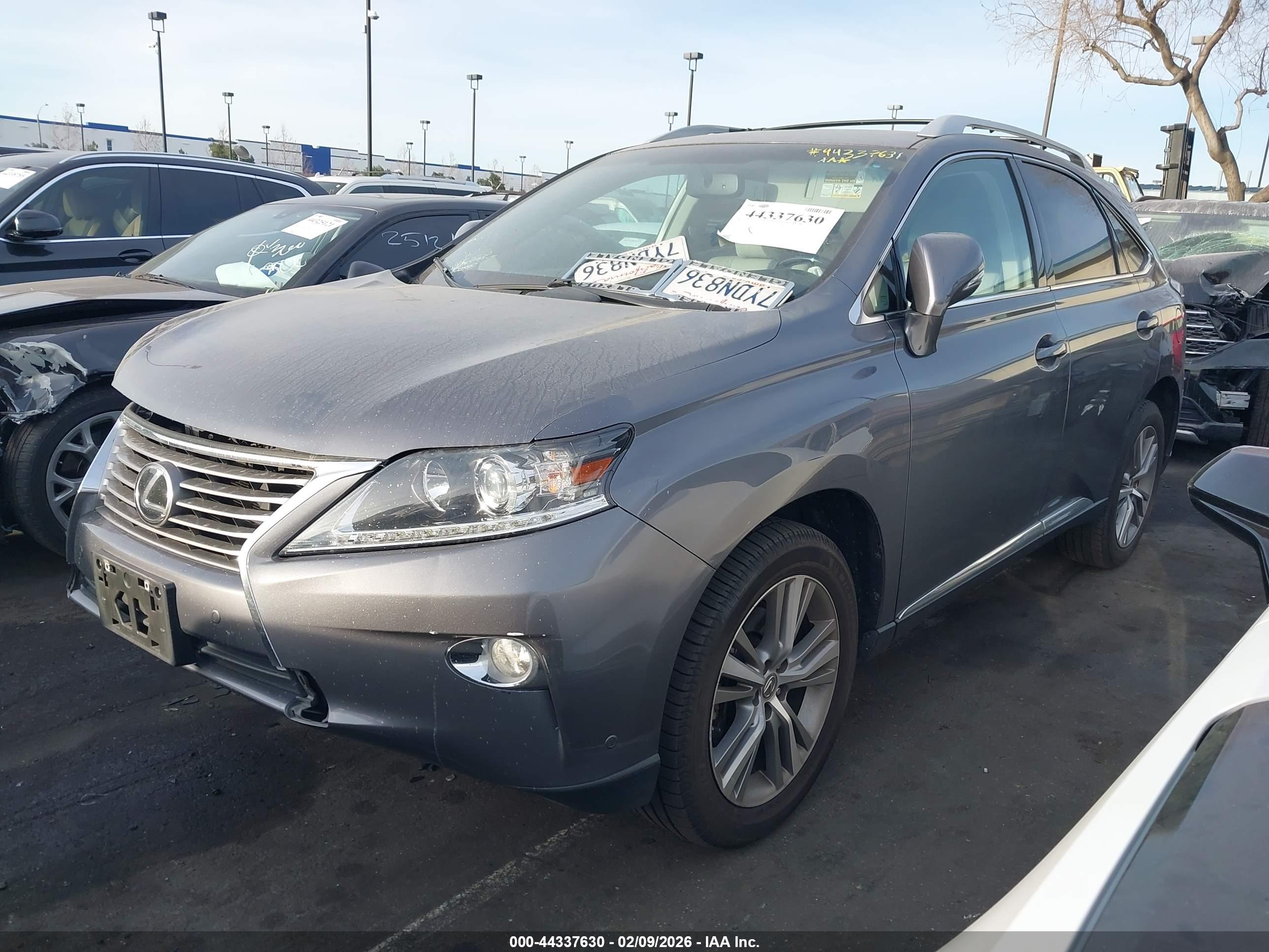 LEXUS RX image 2