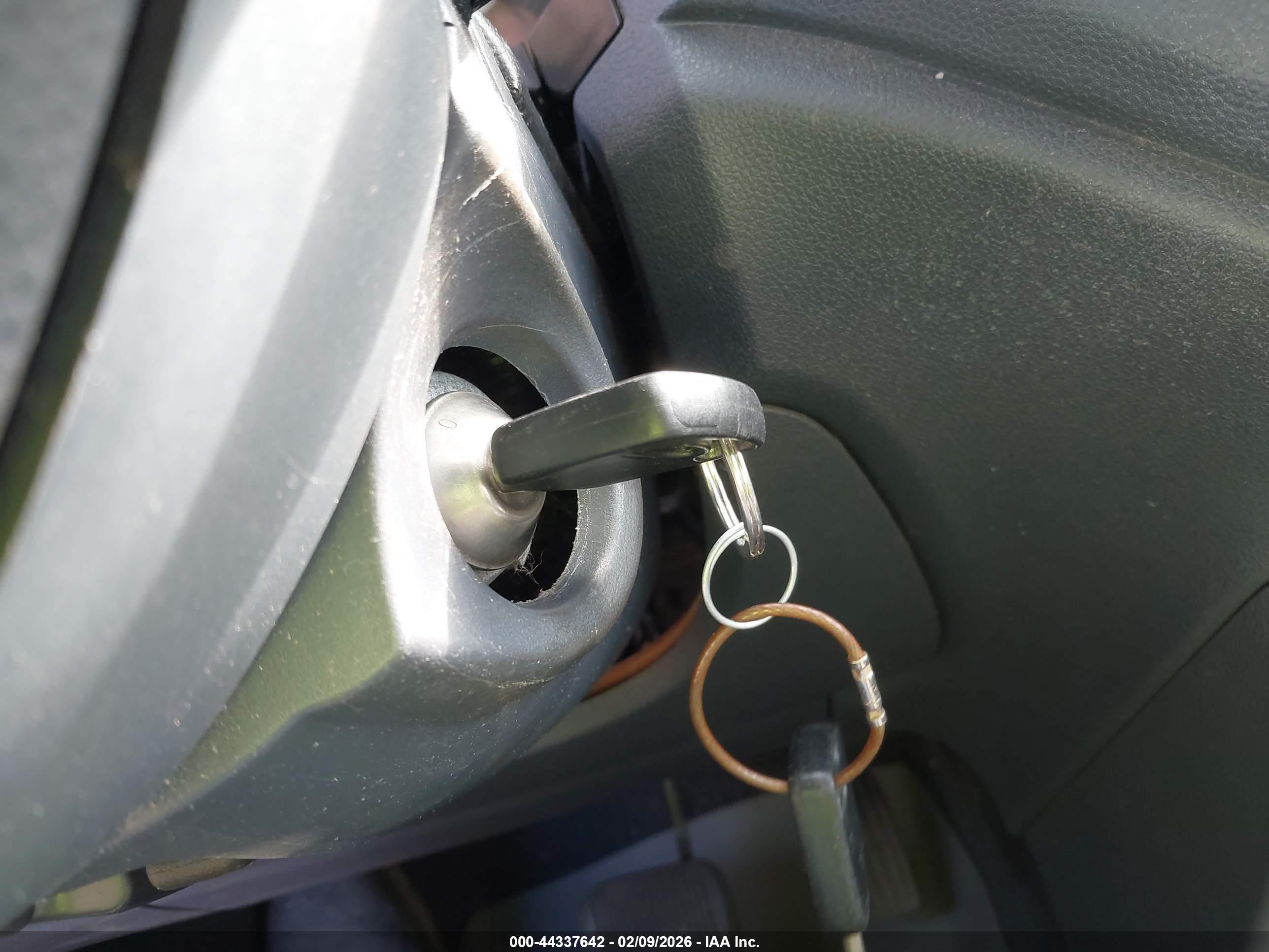 FORD TRANSIT image 11