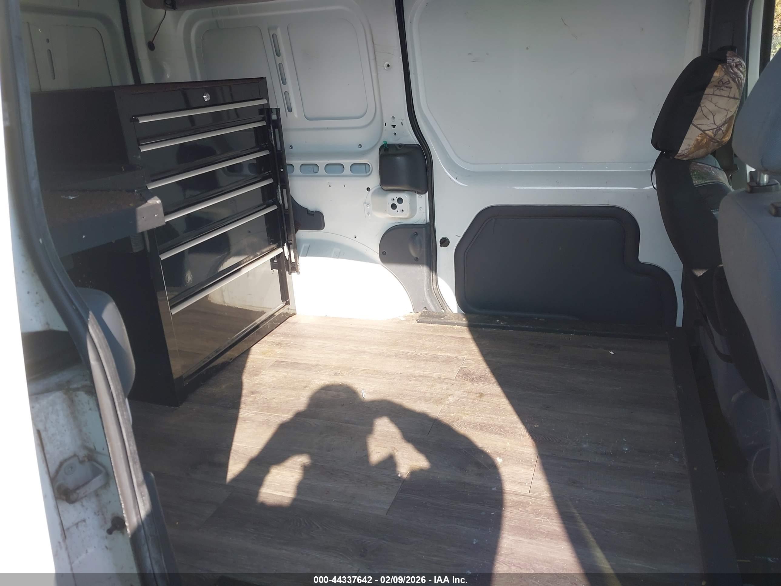 FORD TRANSIT image 8
