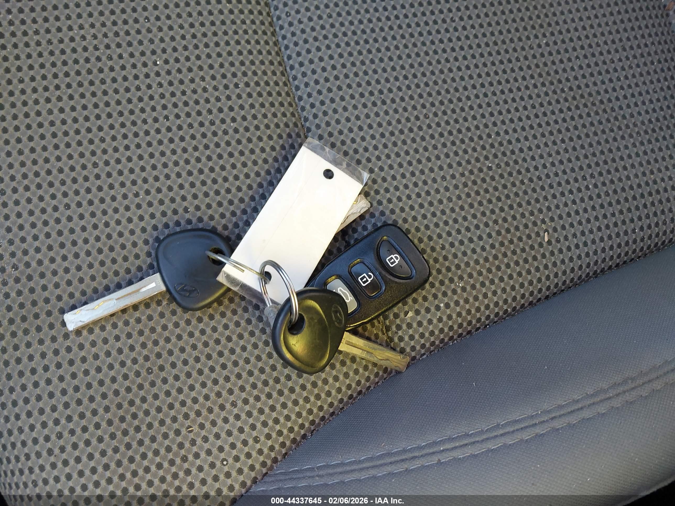 HYUNDAI SONATA image 11