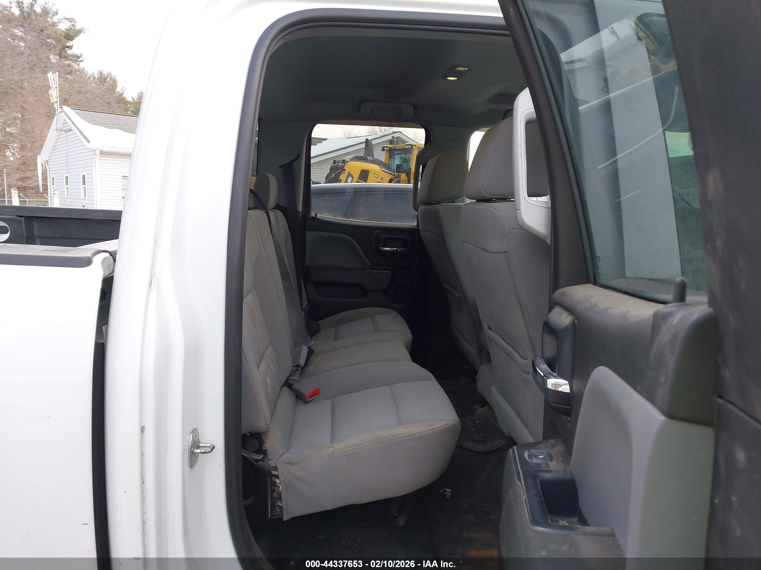 CHEVROLET SILVERADO image 8