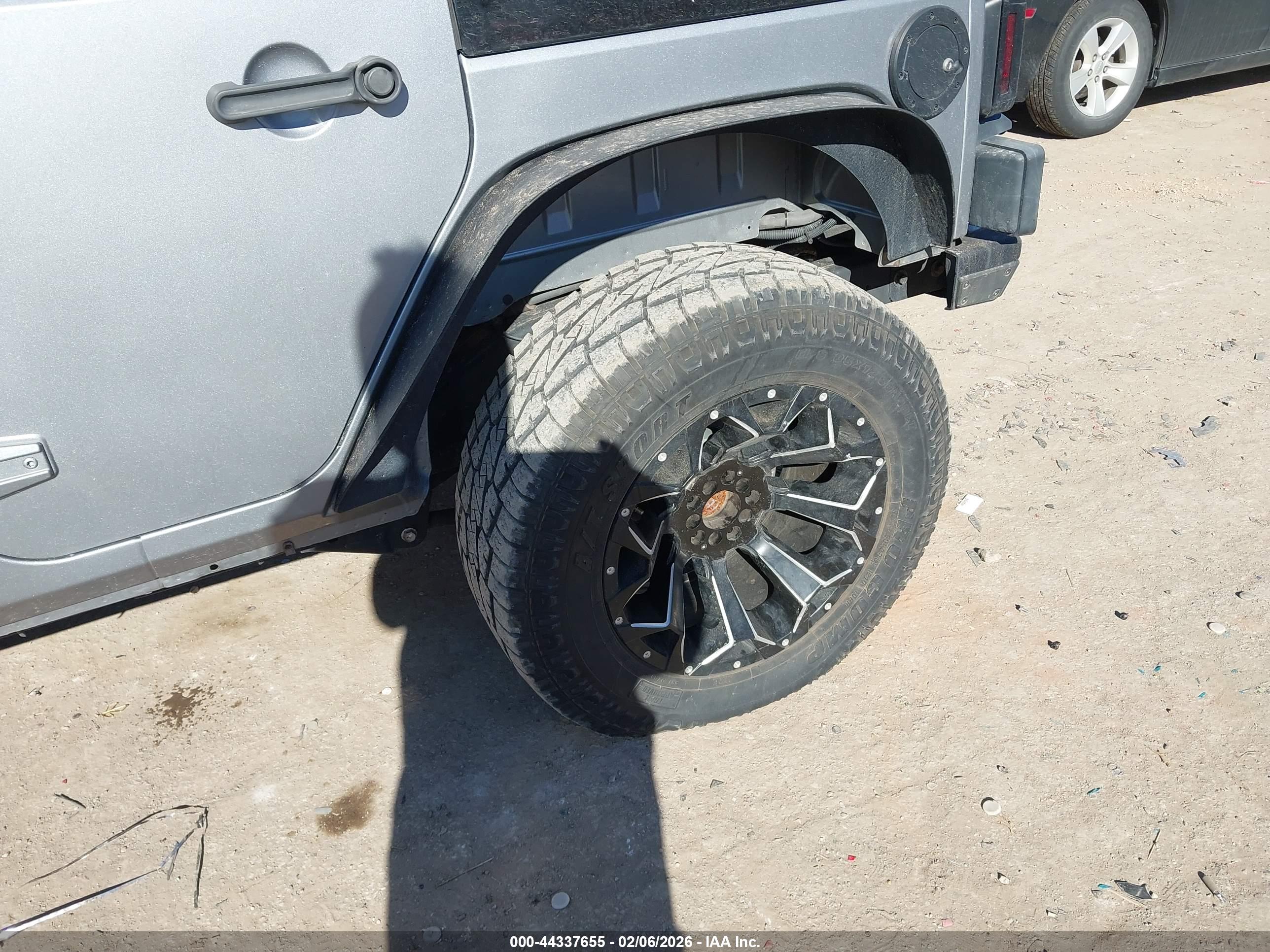JEEP WRANGLER image 6
