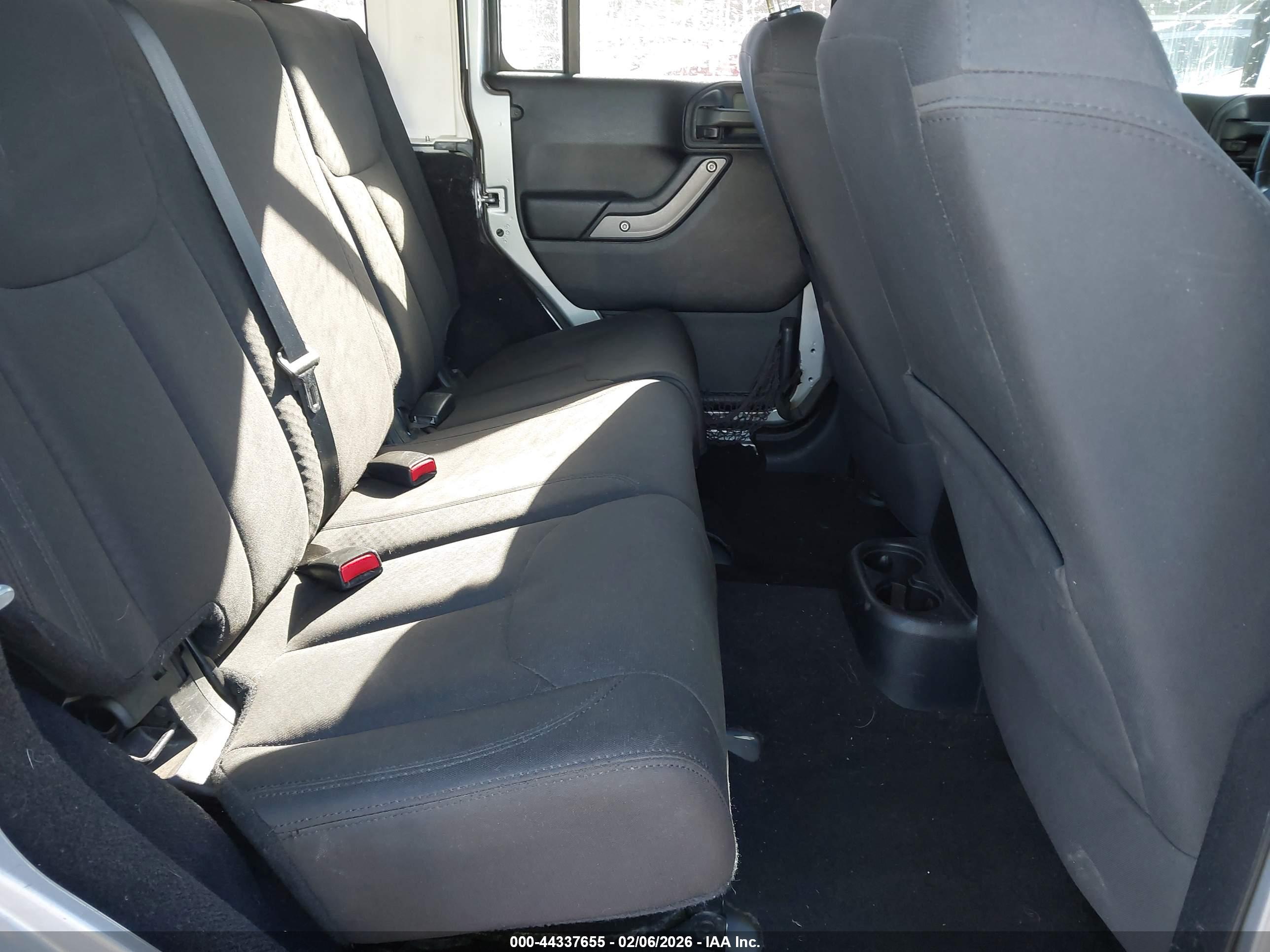 JEEP WRANGLER image 8