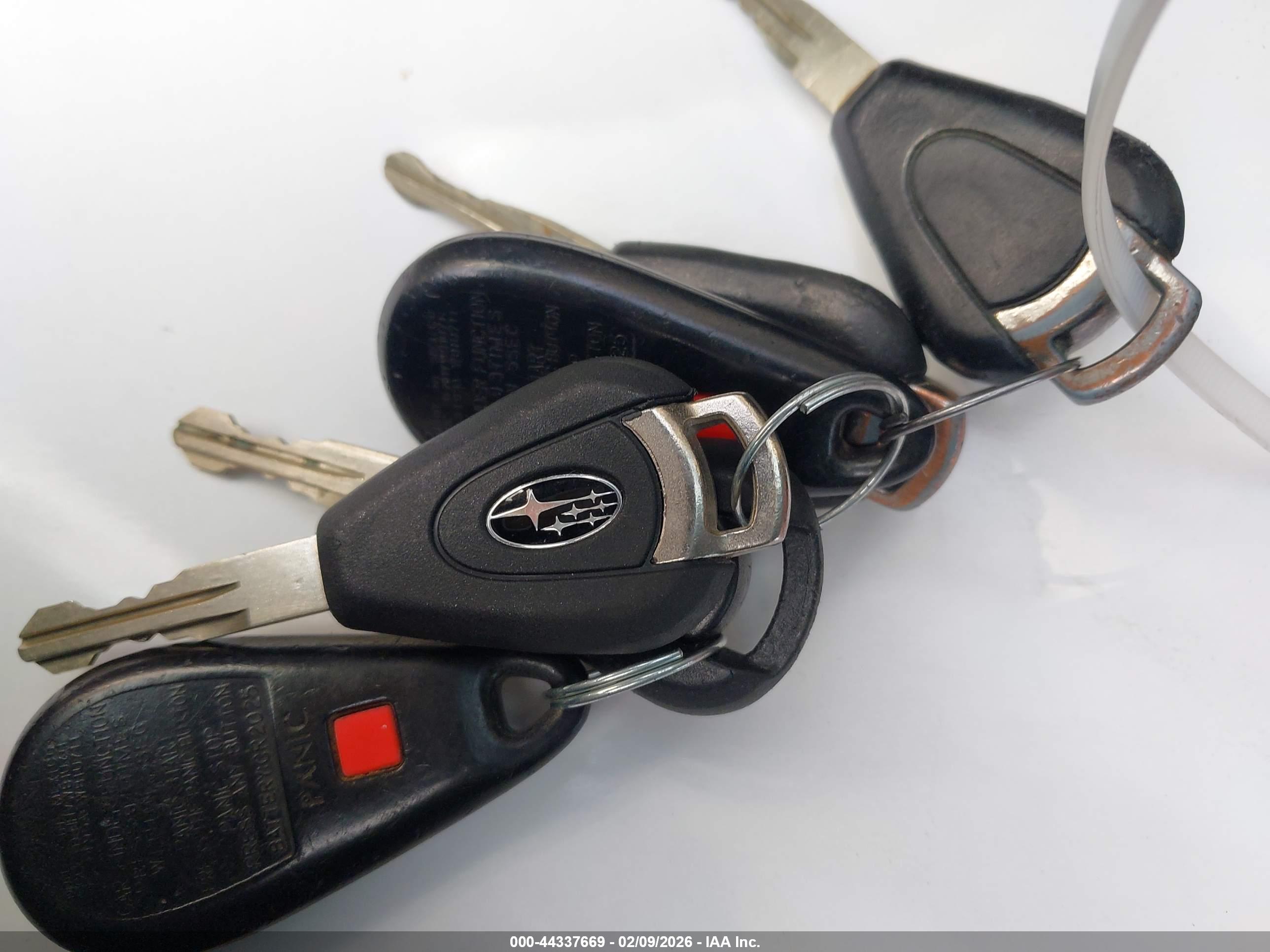 SUBARU OUTBACK image 11