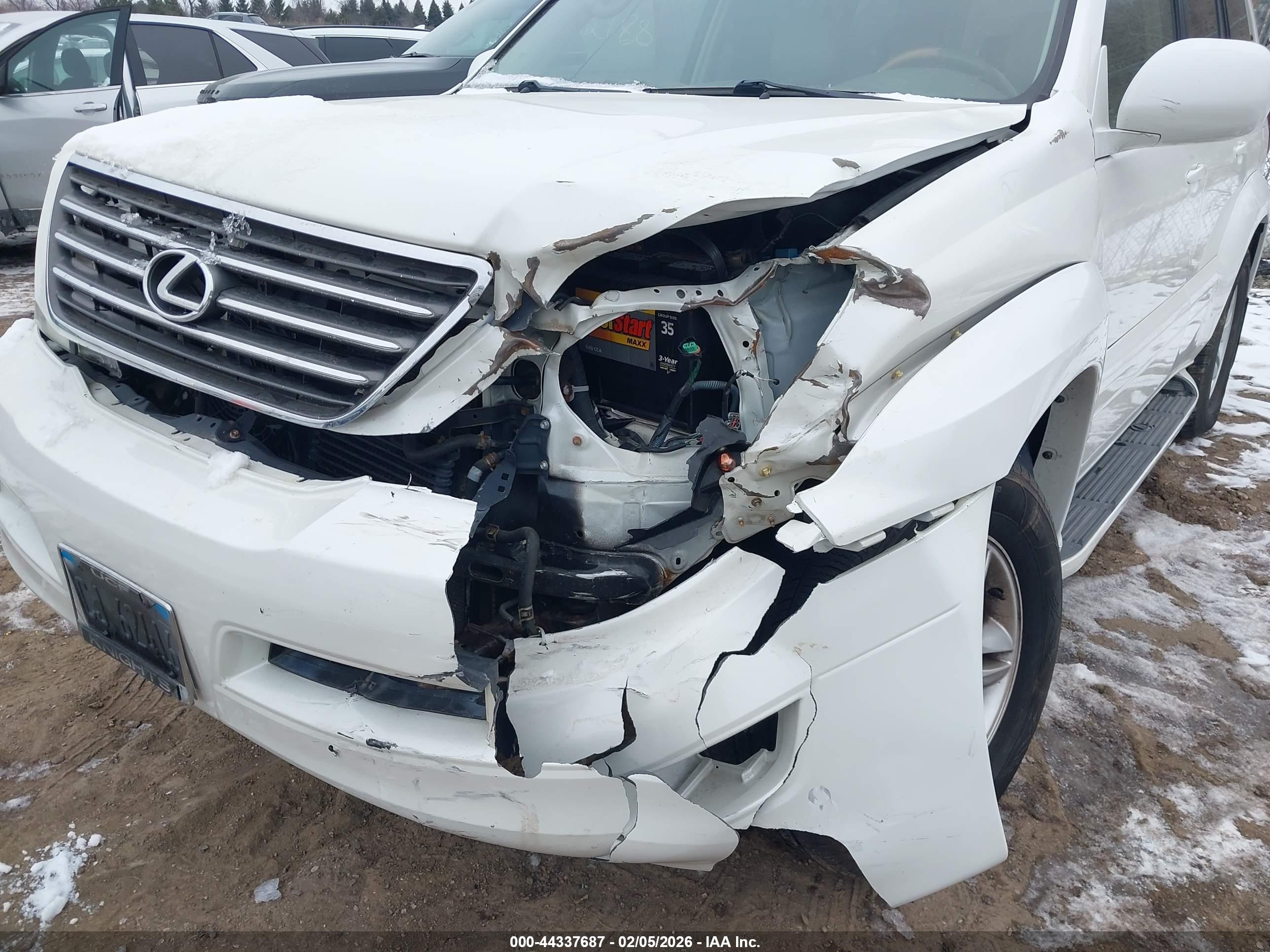 LEXUS GX image 6