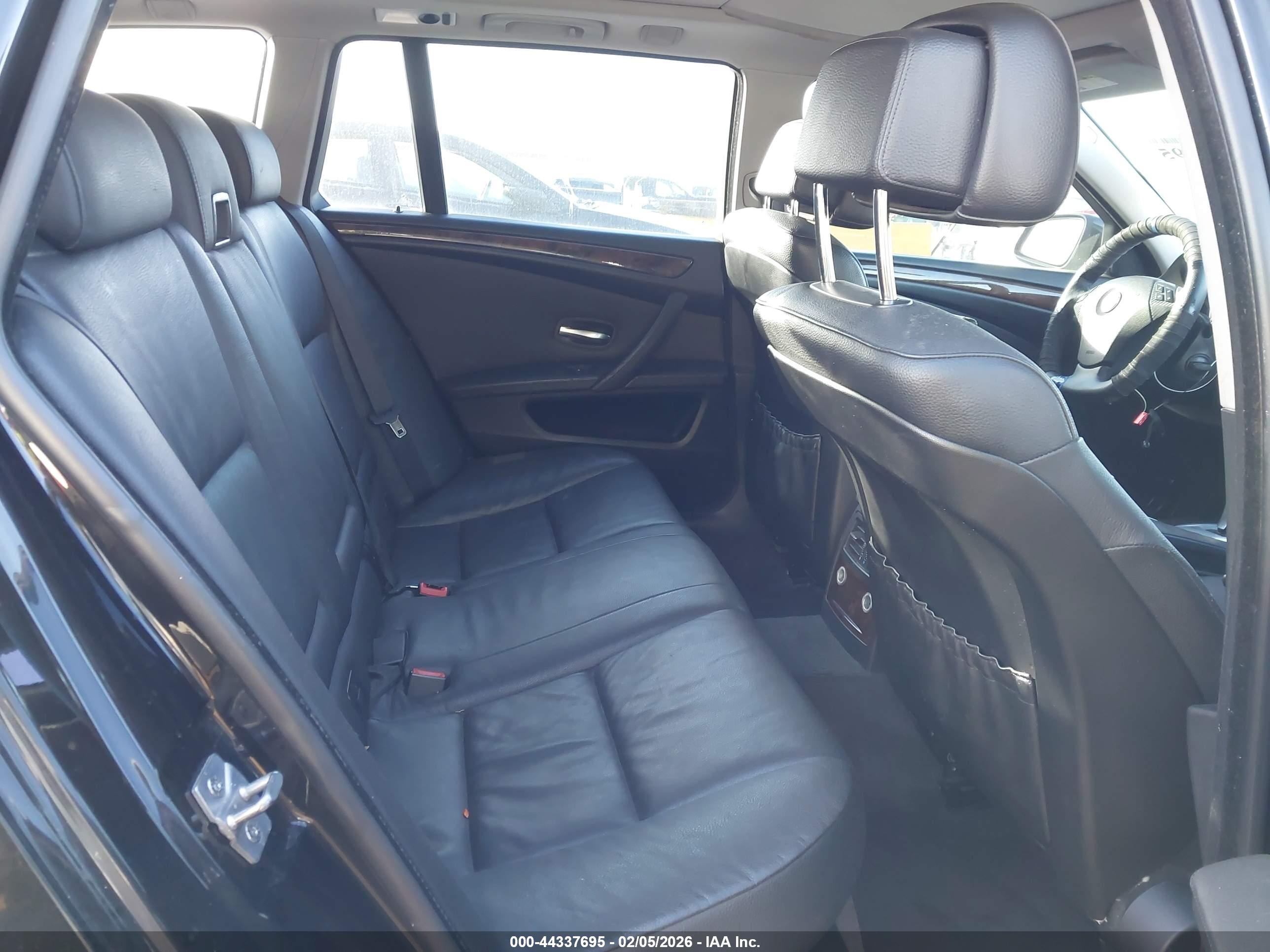 BMW 535I image 8
