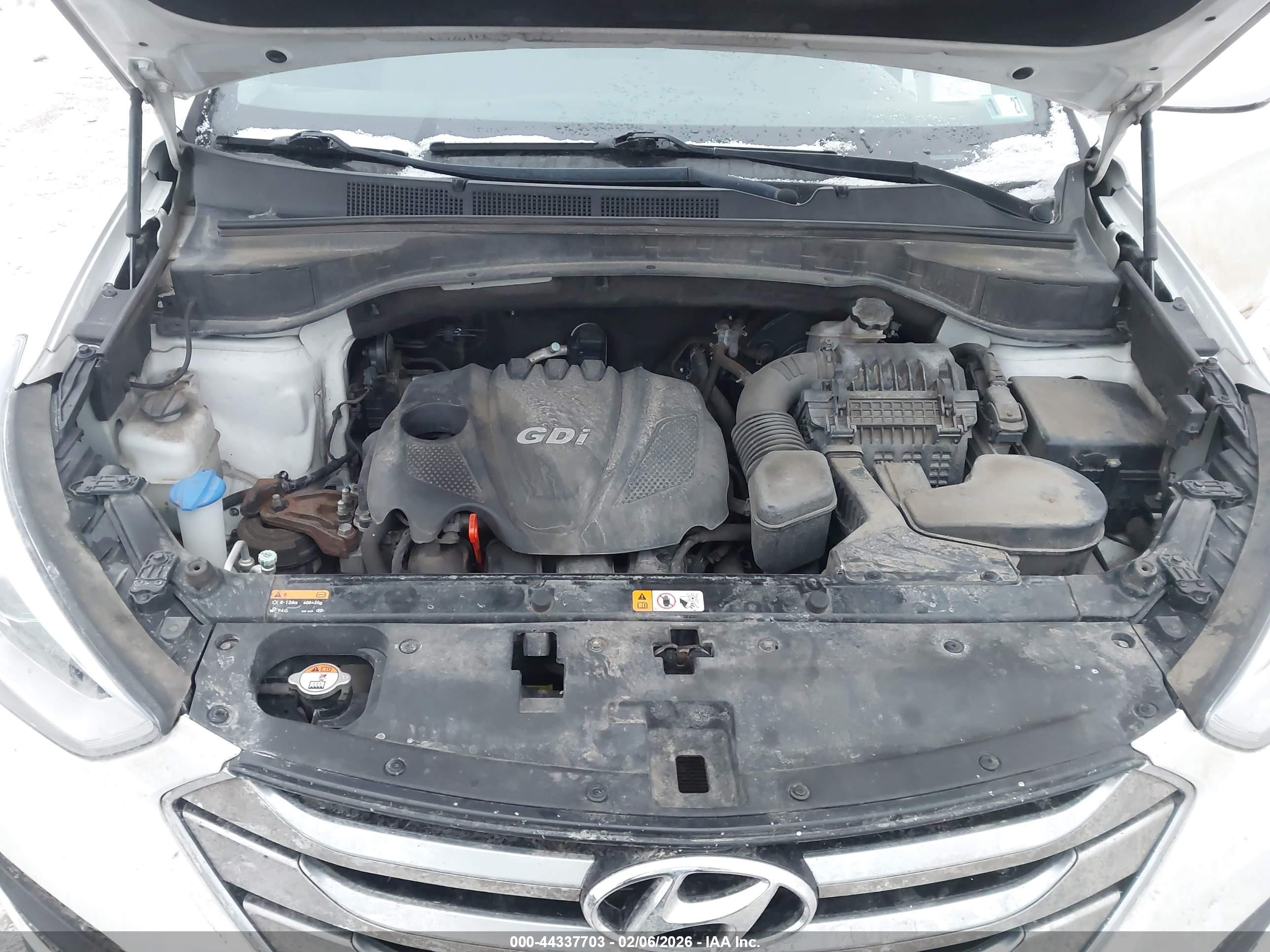 HYUNDAI SANTA image 10
