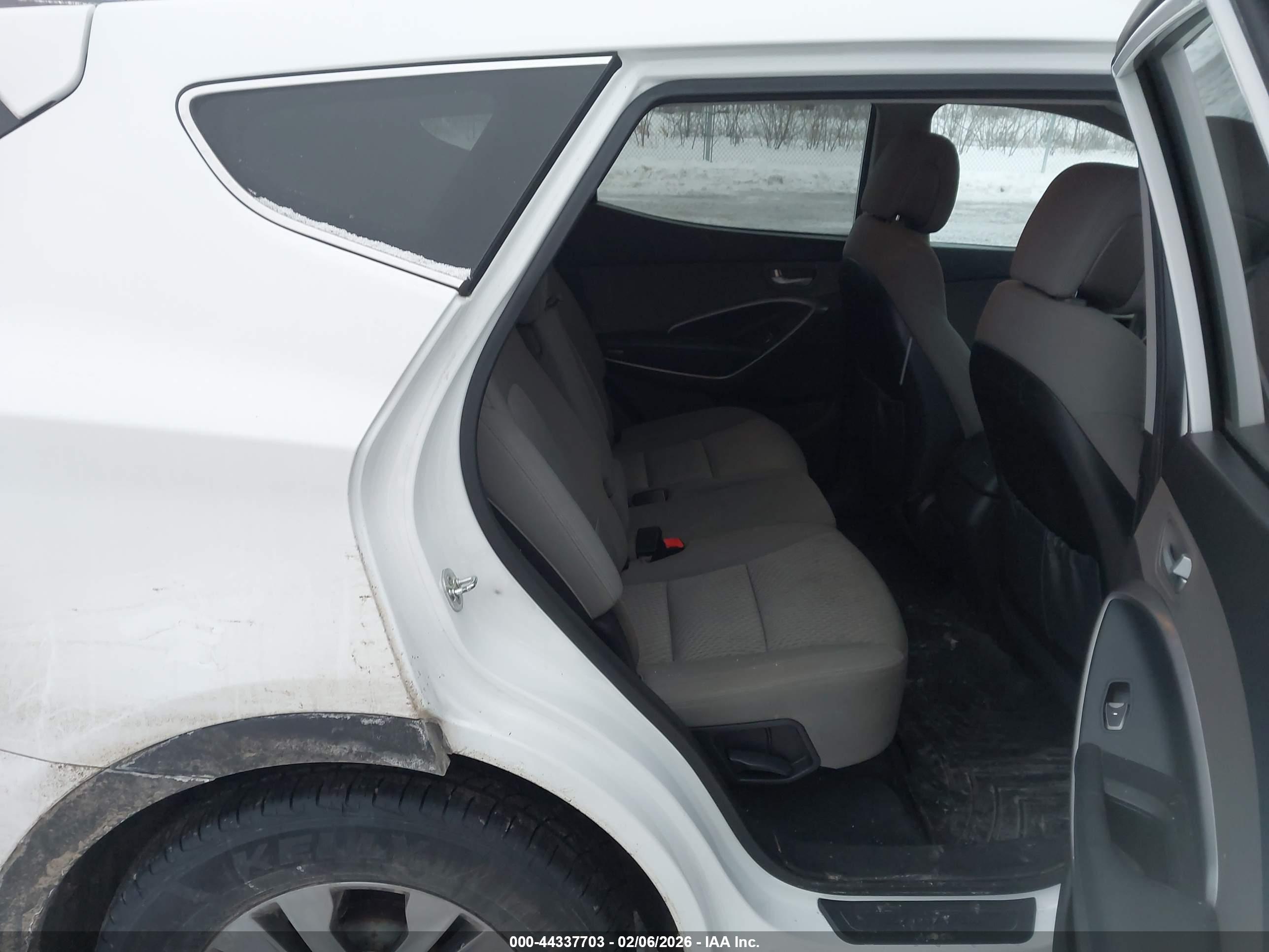 HYUNDAI SANTA image 8