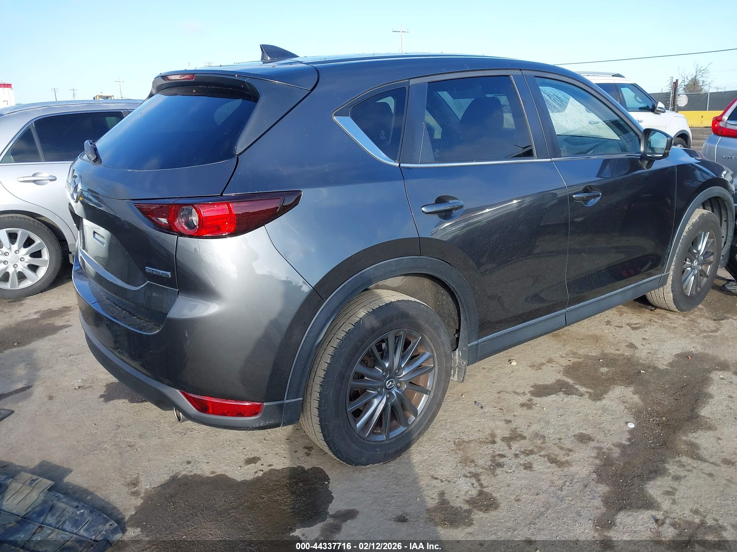 MAZDA CX-5 image 4