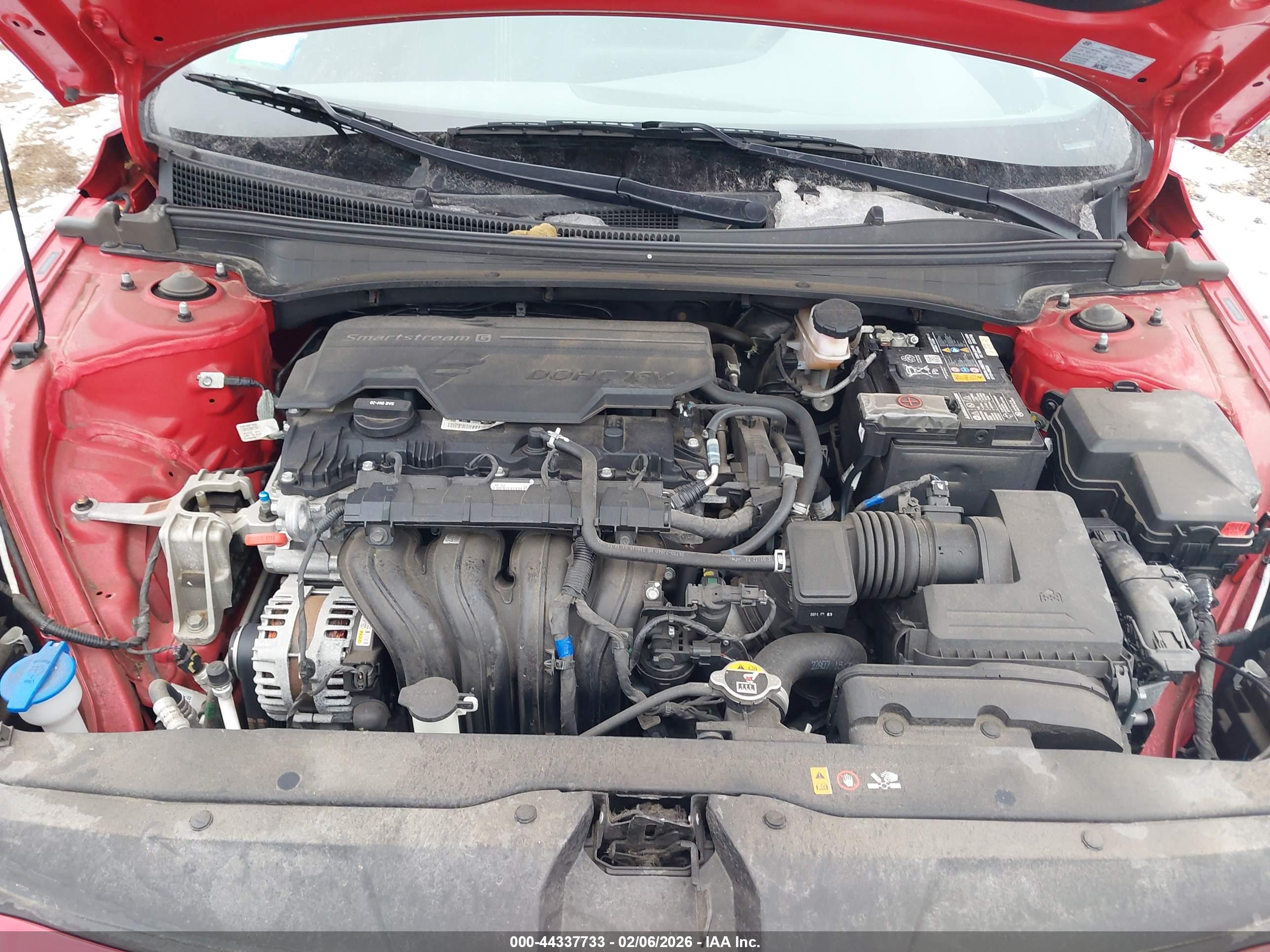 HYUNDAI ELANTRA image 10