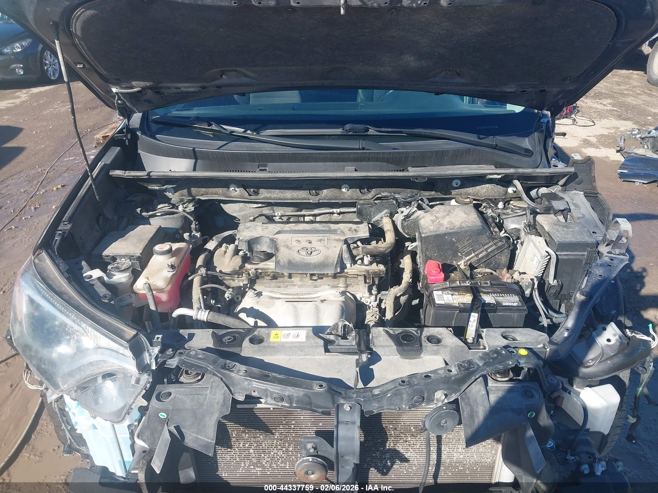 TOYOTA RAV4 image 10