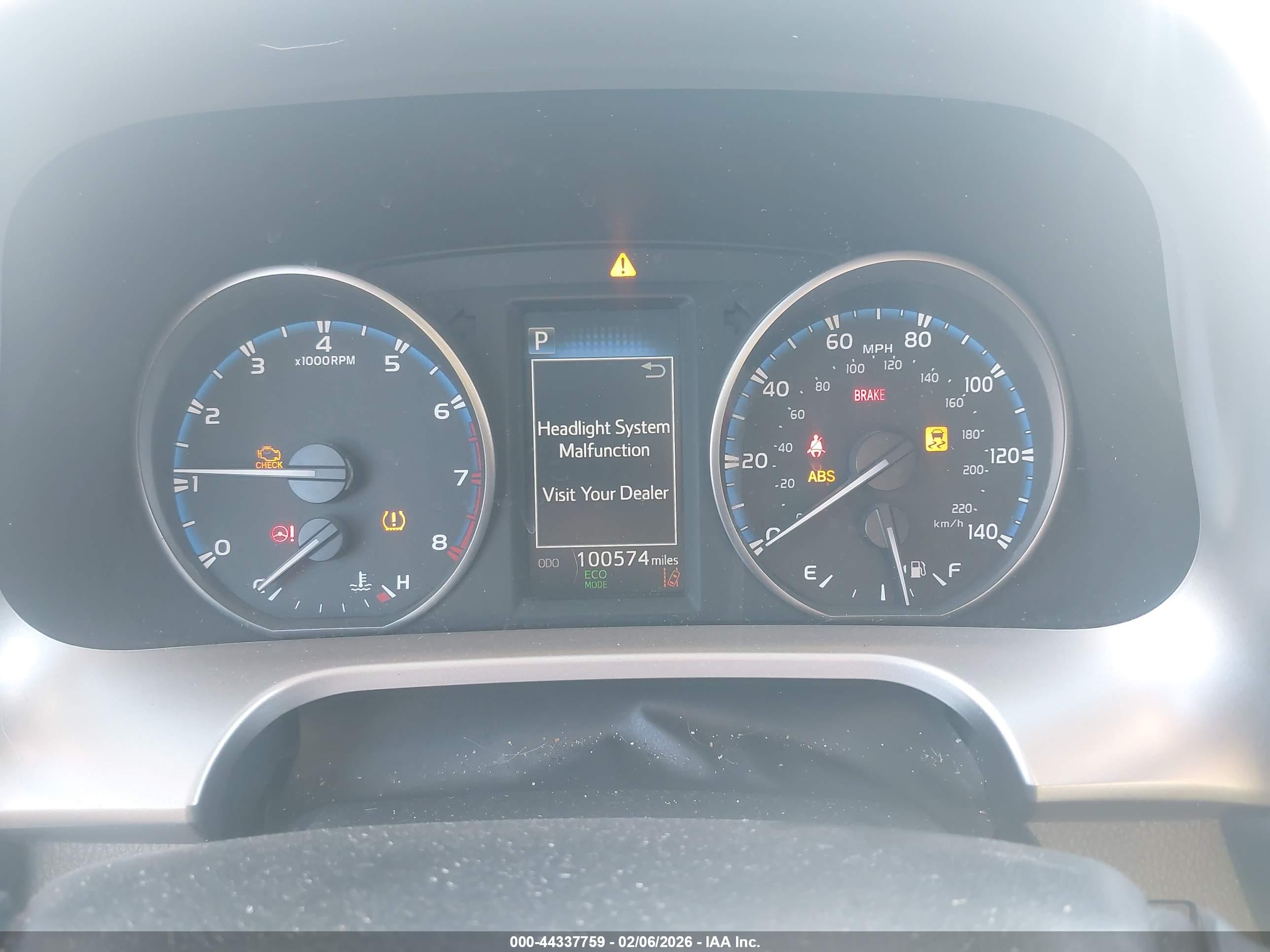 TOYOTA RAV4 image 7