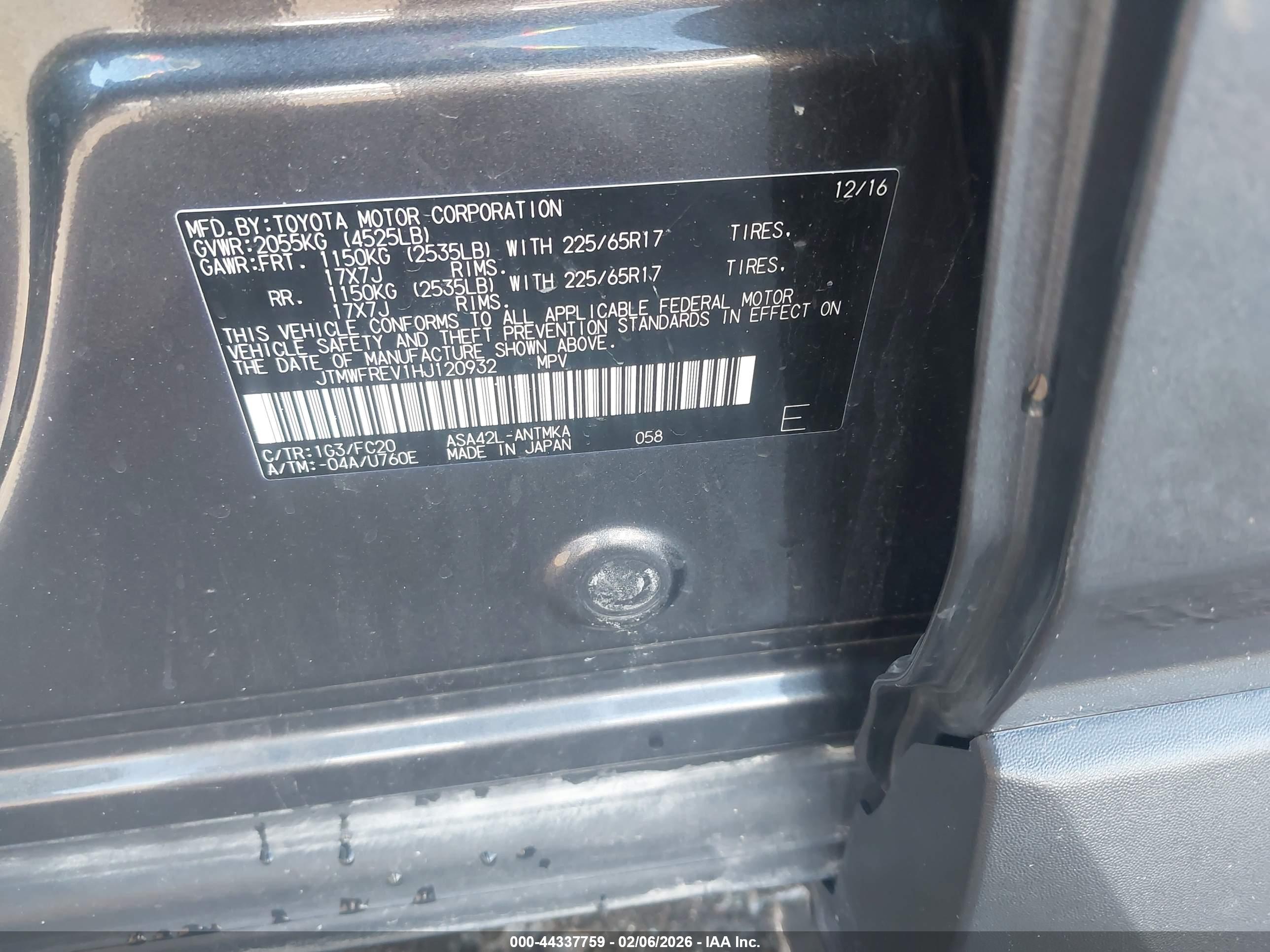 TOYOTA RAV4 image 9